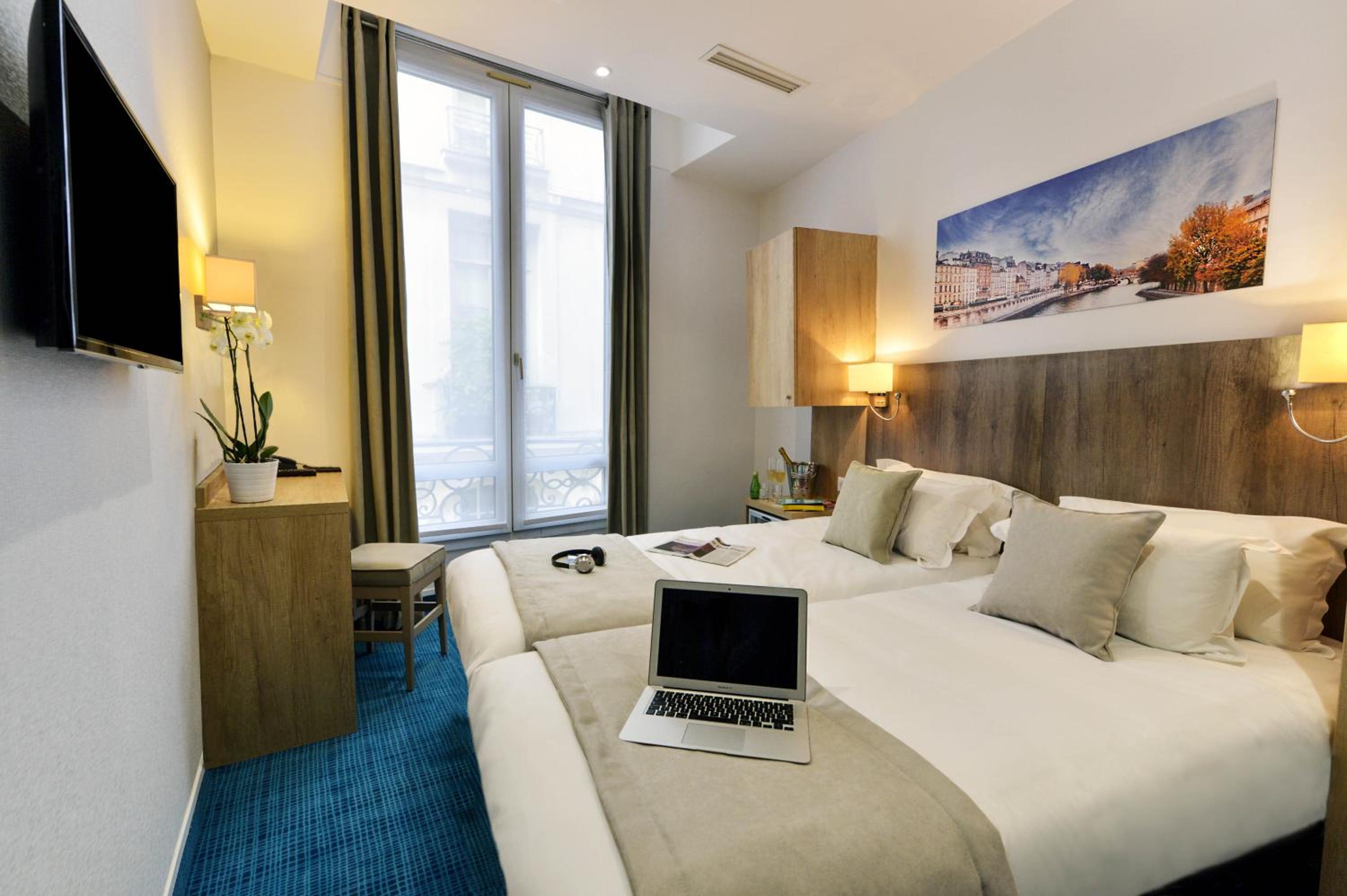 Superior Twin Room photo 2