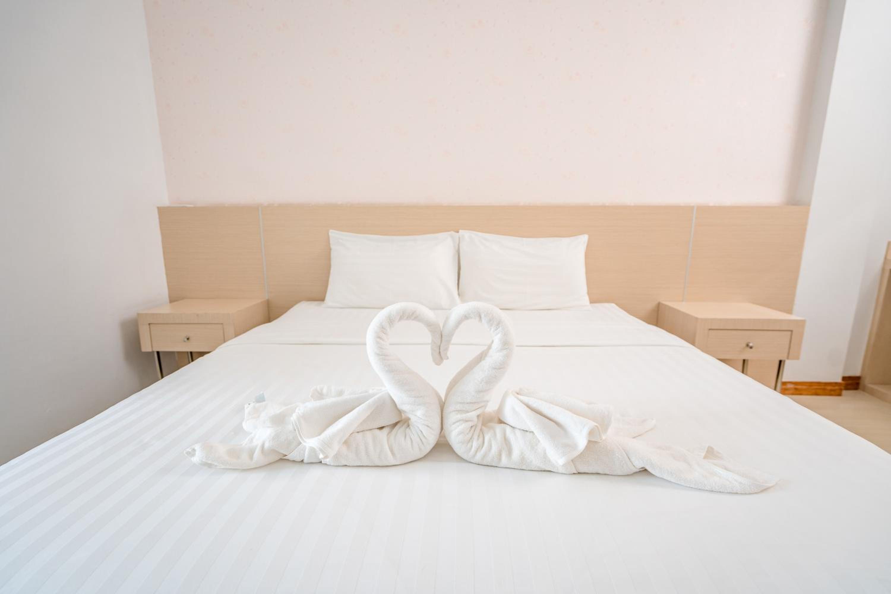 Standard King Room - Photo 1