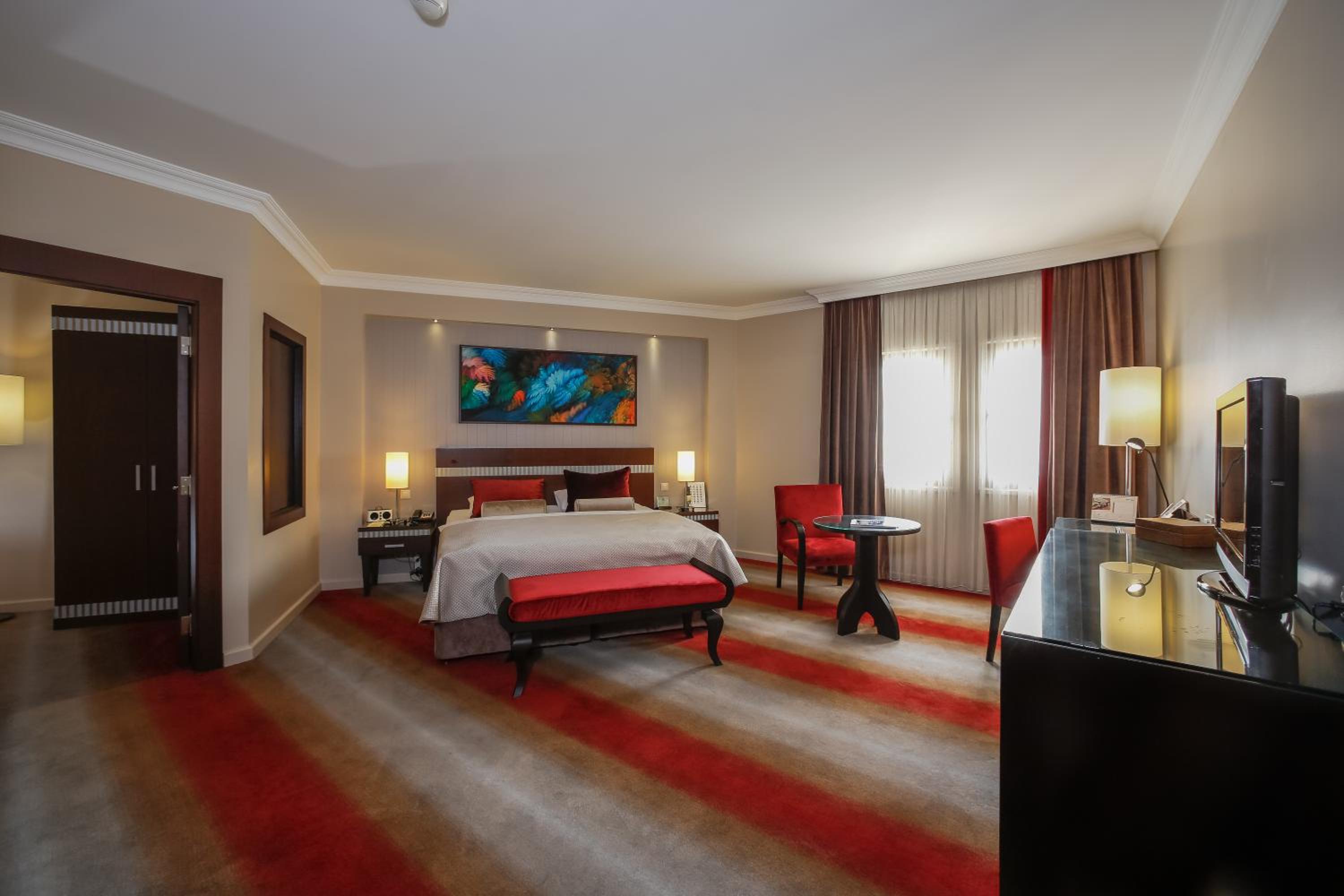 Family Suite - Photo 1