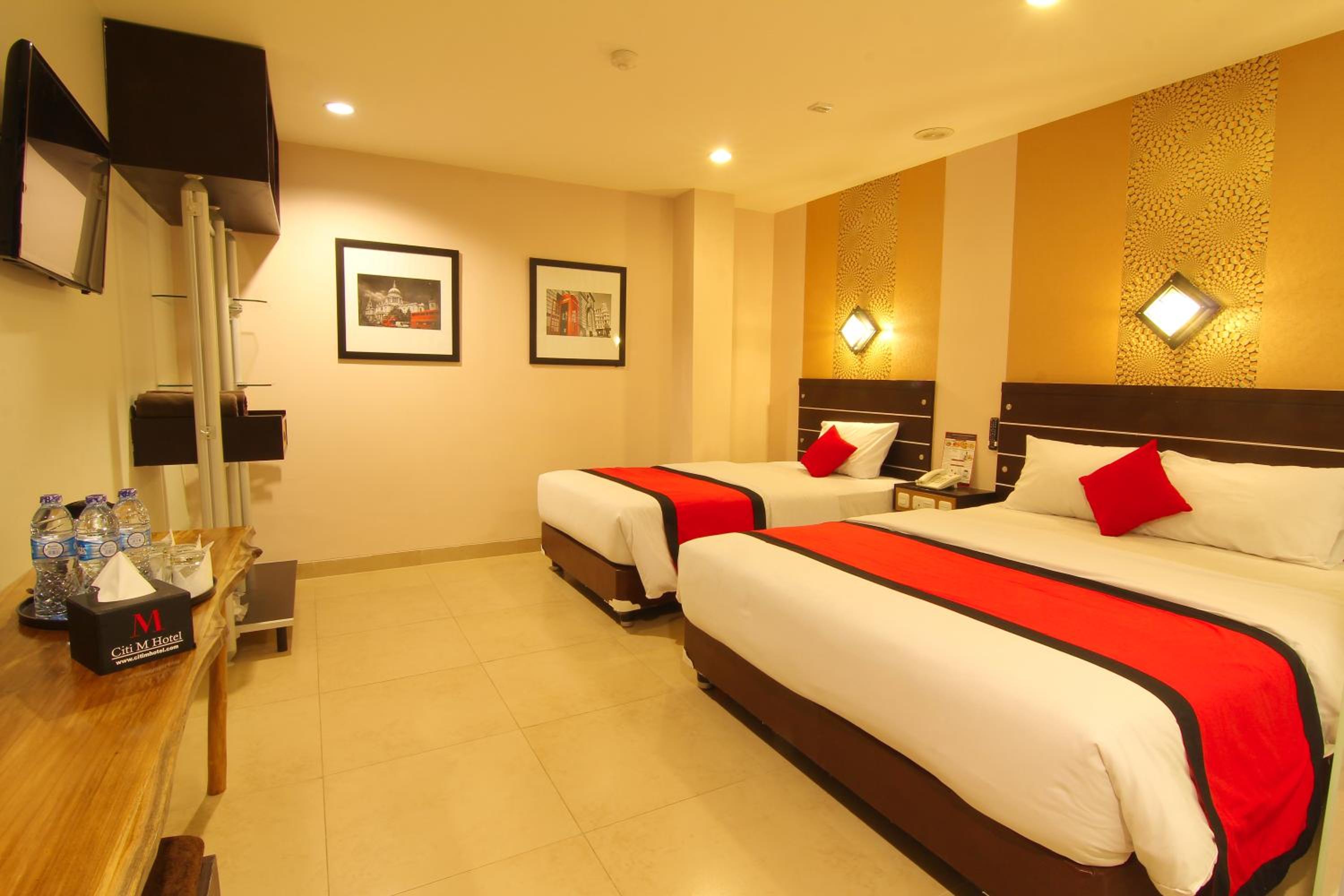 Super Deluxe Triple Room with Free shuttle to Gambir Railway Station