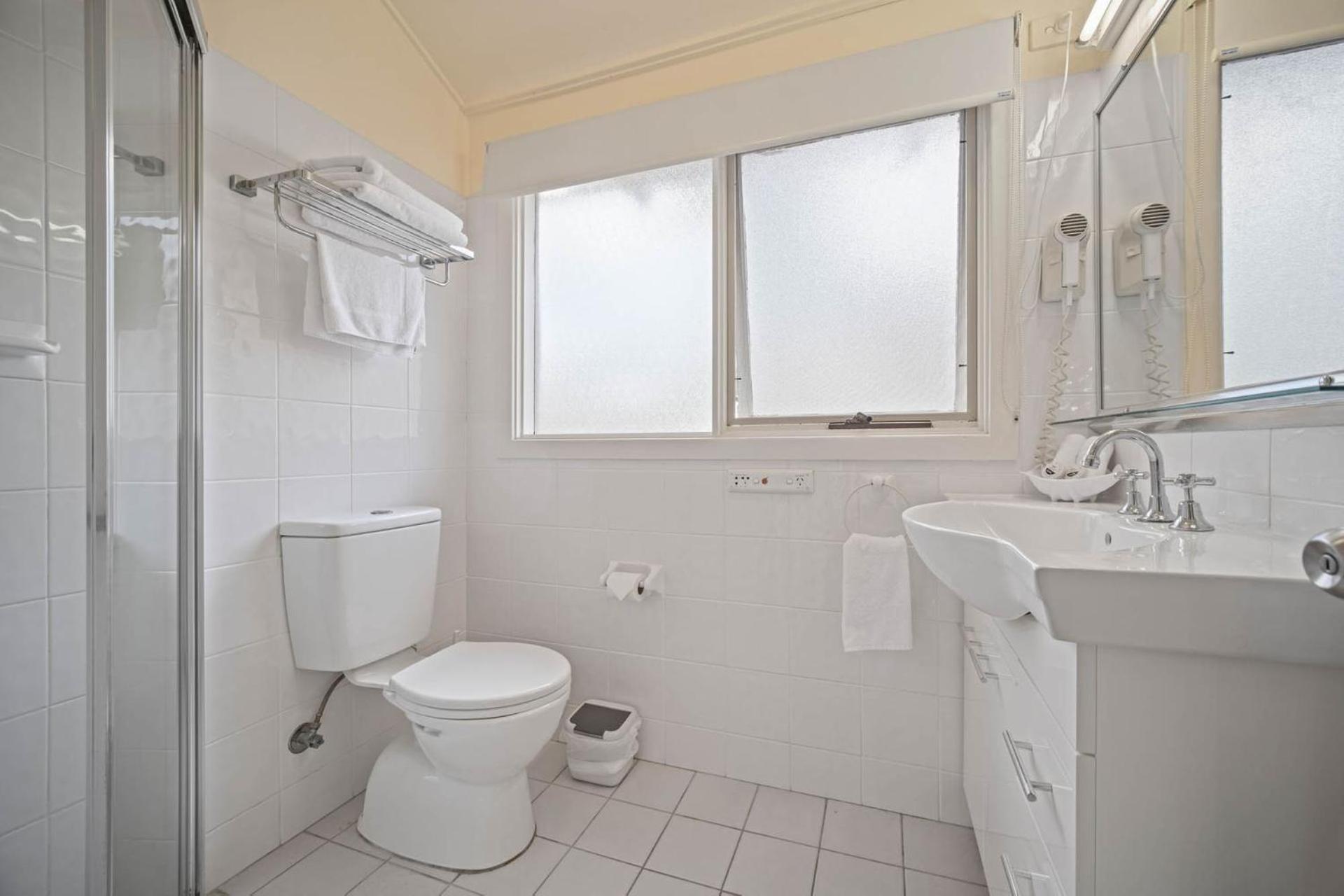 Shores One Bedroom photo 3