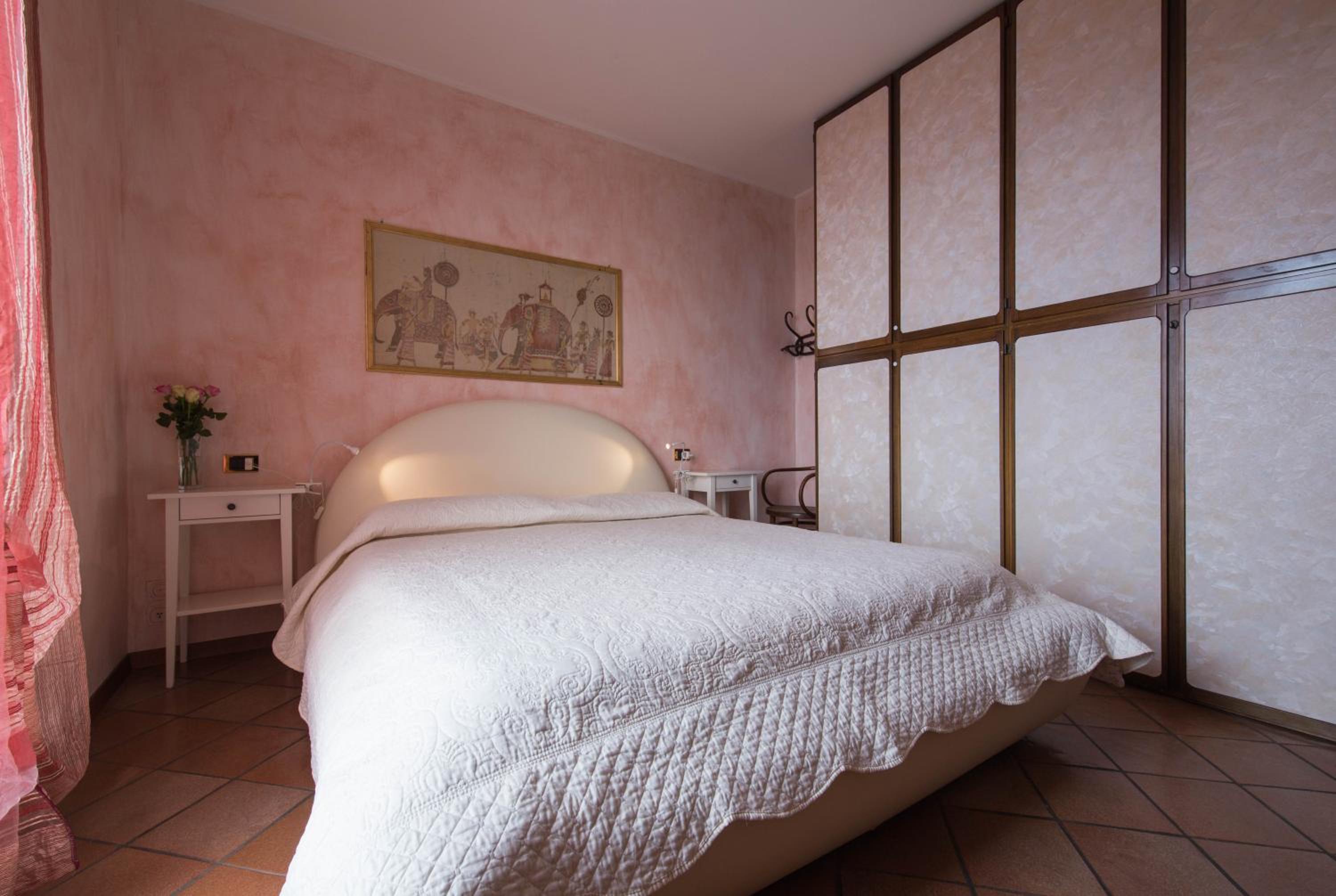 Double Room With Private External Bathroom photo 1