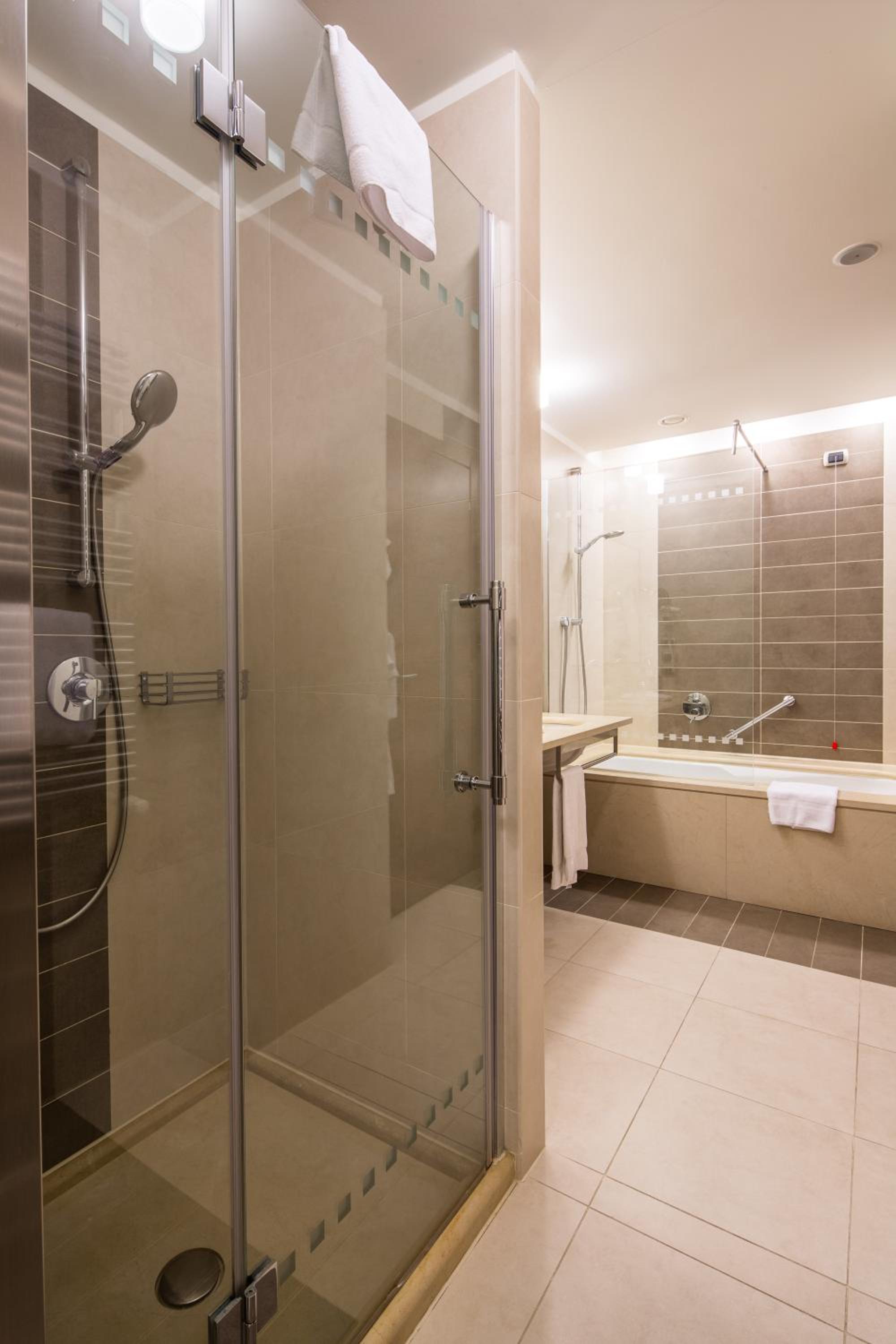 Junior Suite - Photo 9