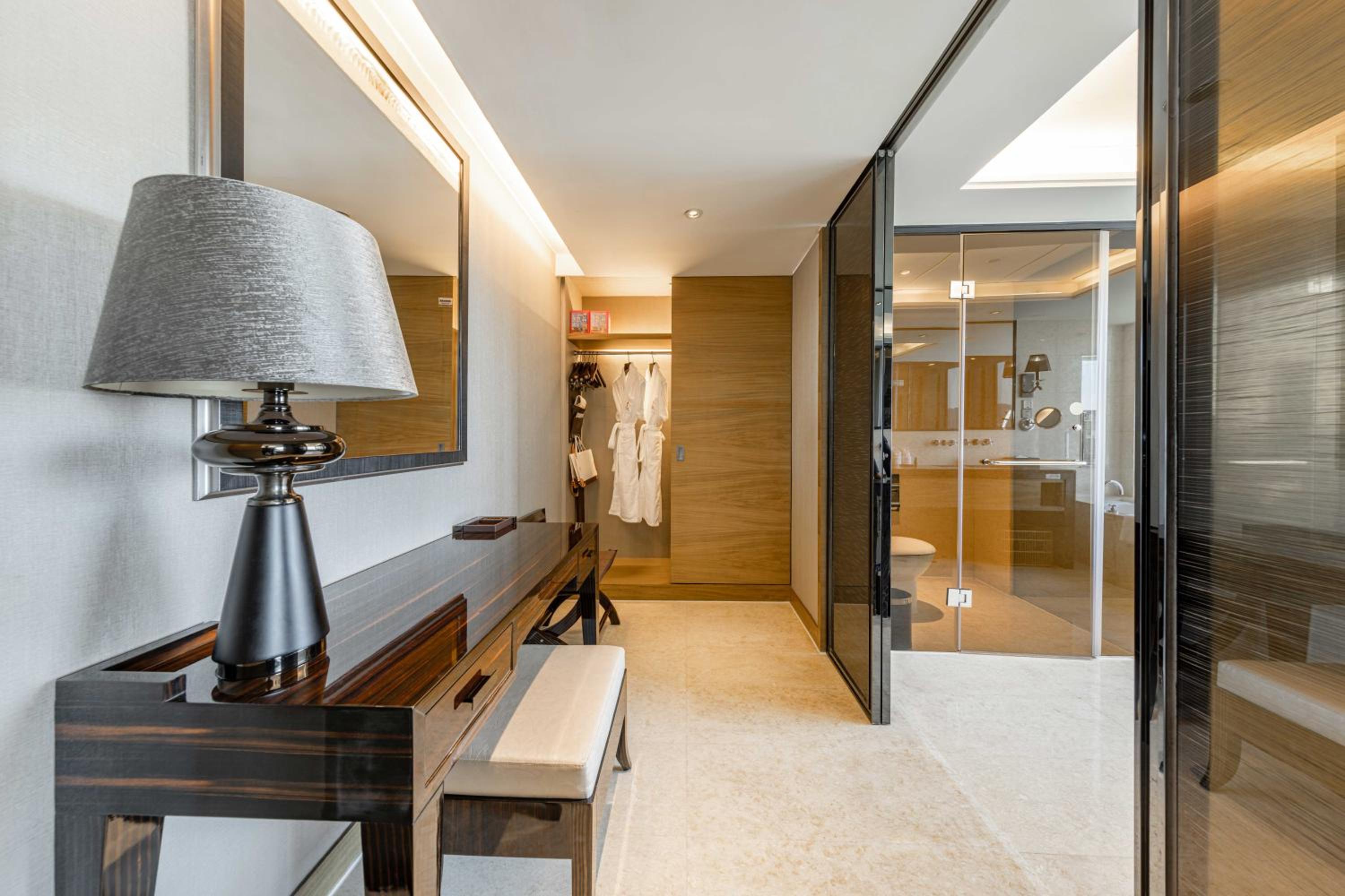 Superior Suite photo 2