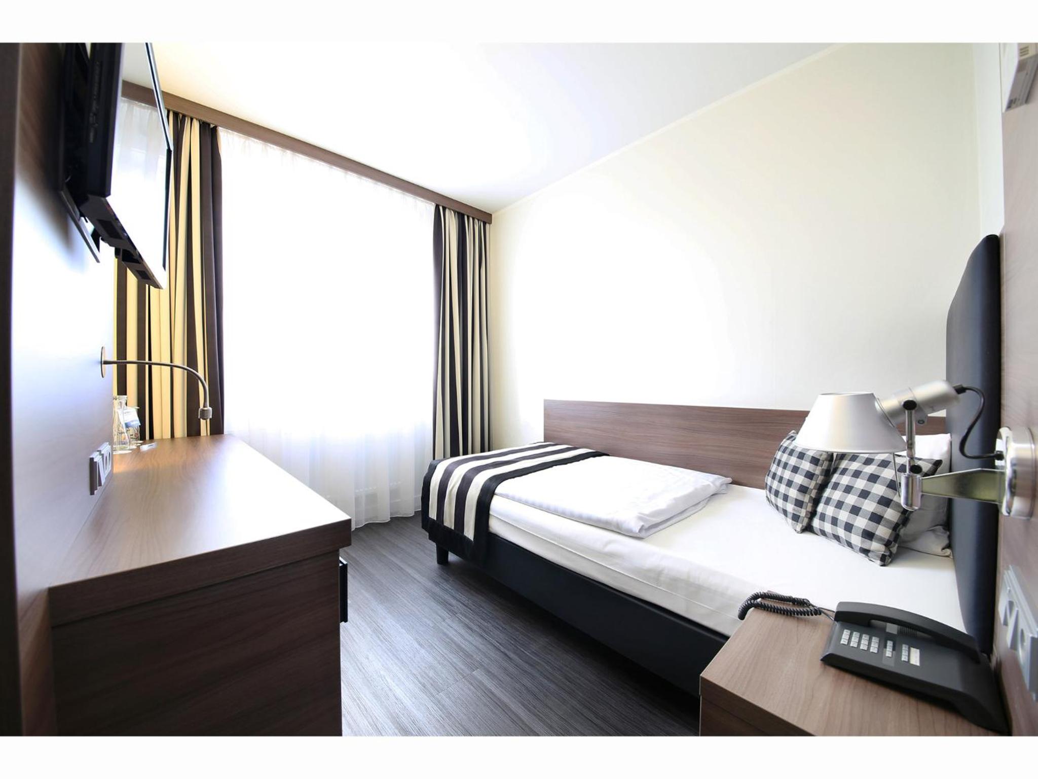 Small Economy Single Room thumbnail 5