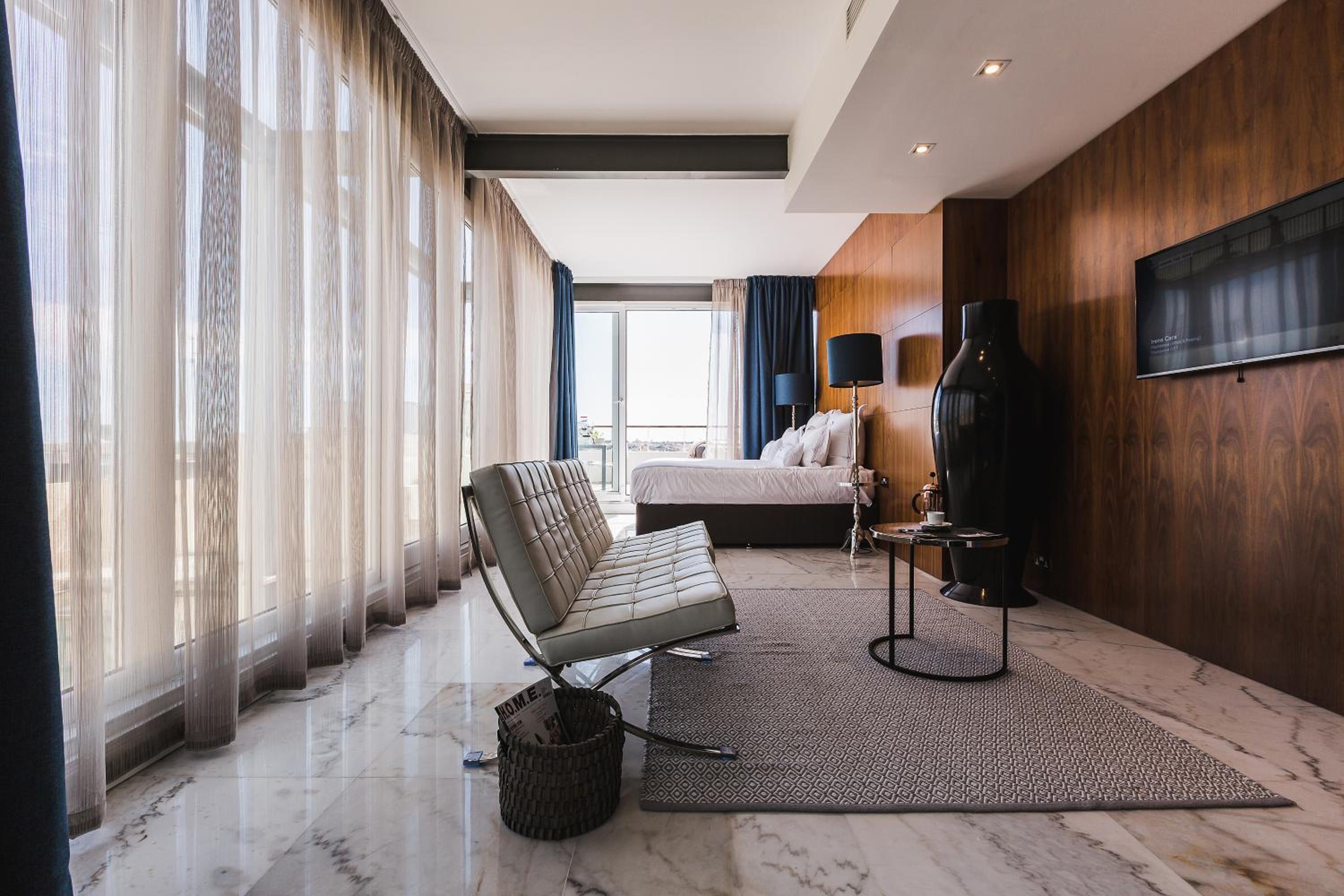 Junior Suite with Terrace