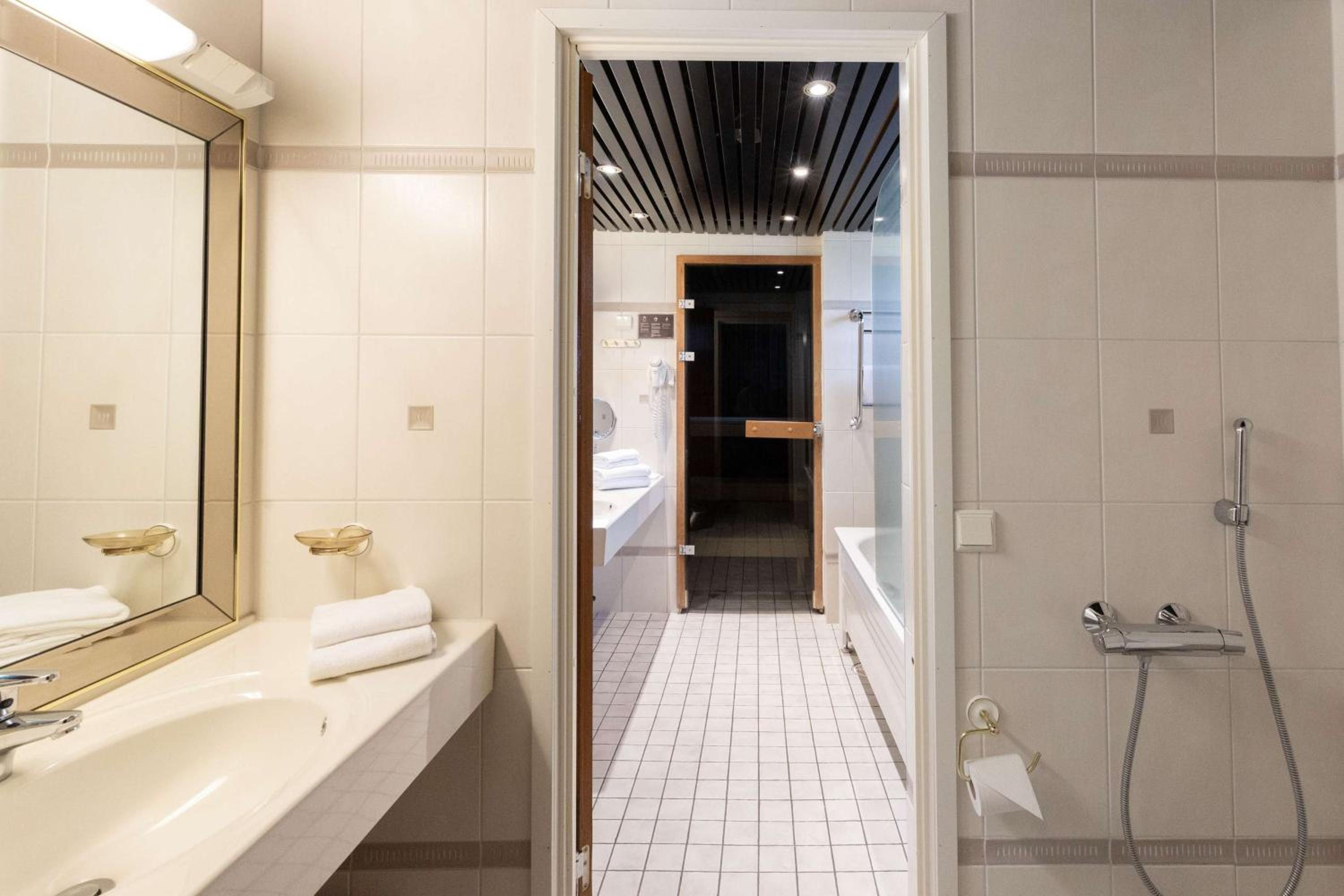 Junior Suite - Photo 5