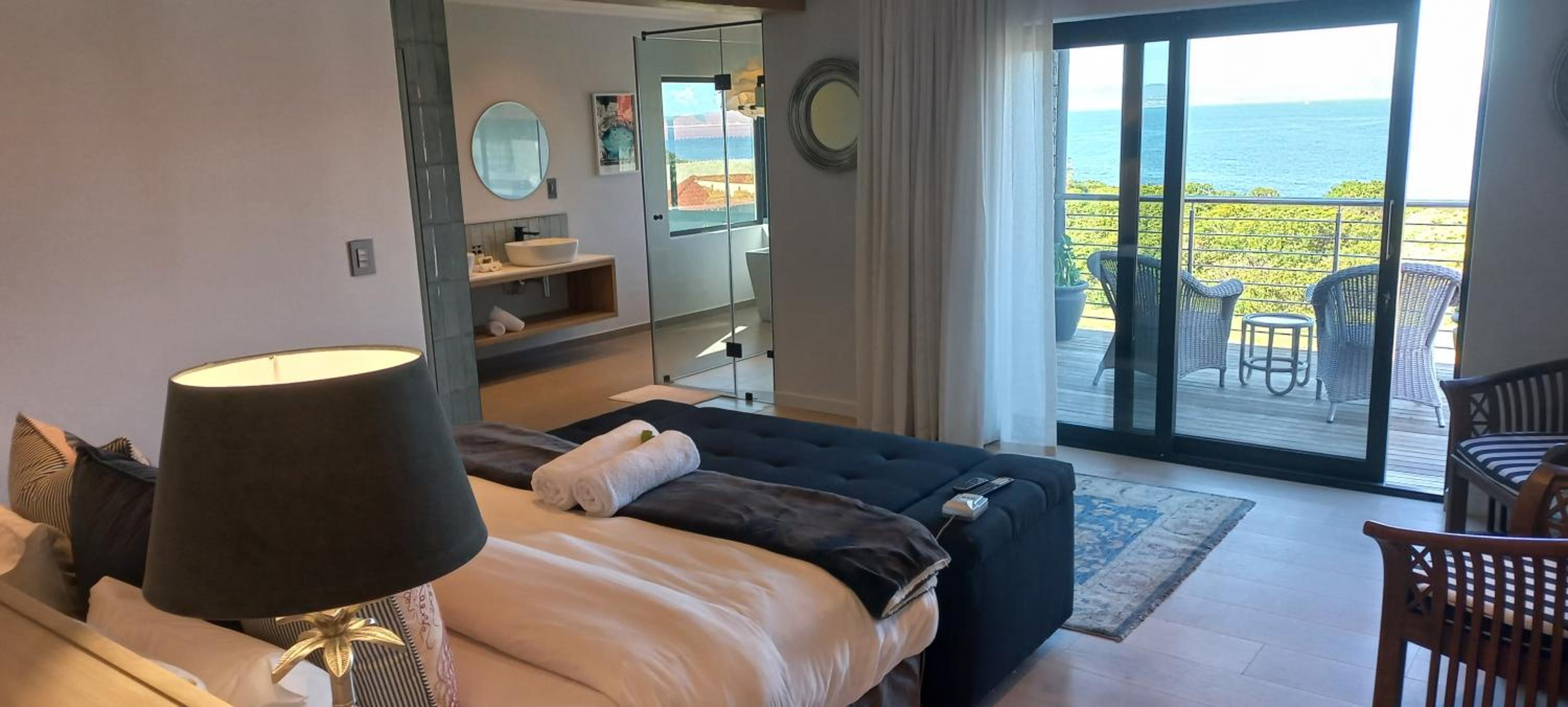 King Room with Sea View photo 2
