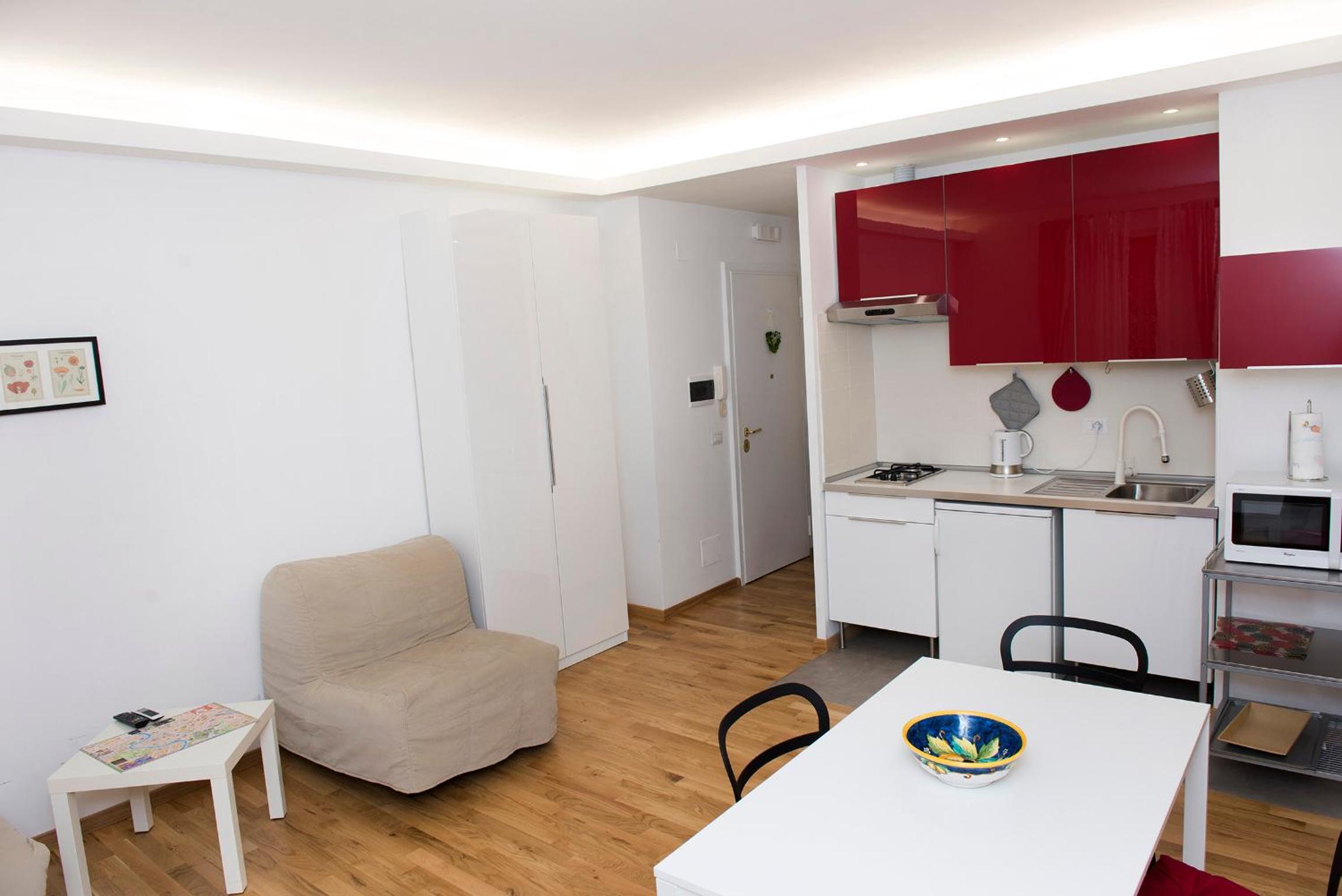 One-Bedroom Apartment photo 3