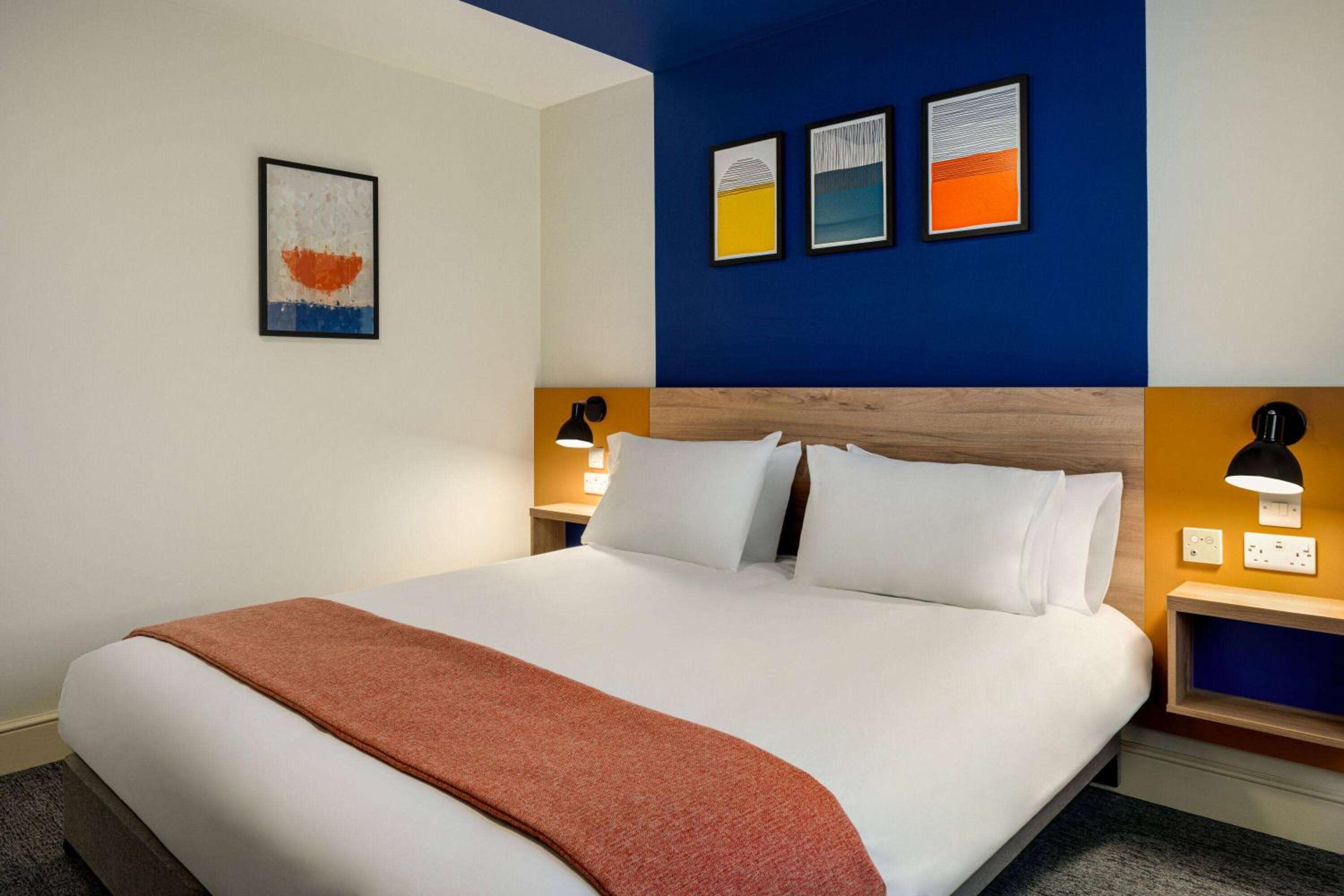 Standard King Room - Photo 1