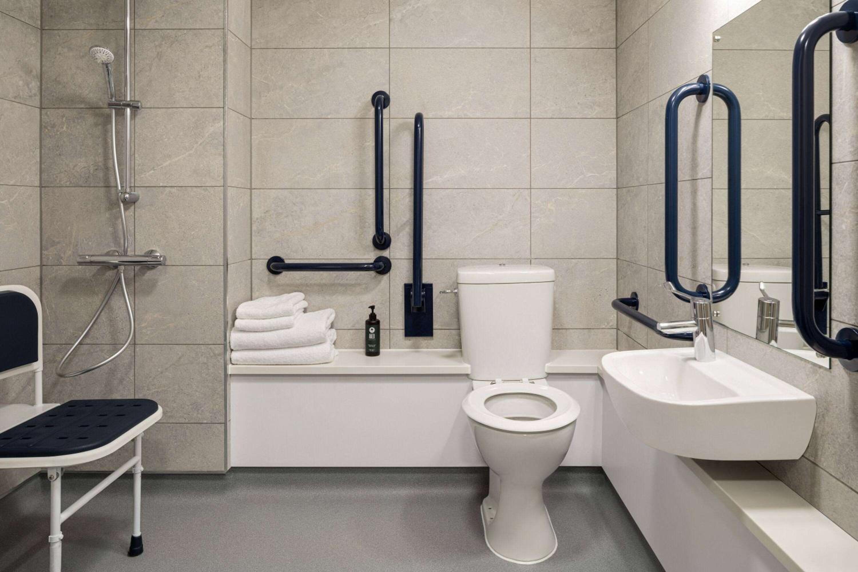 King Room - Mobility Access - Photo 4