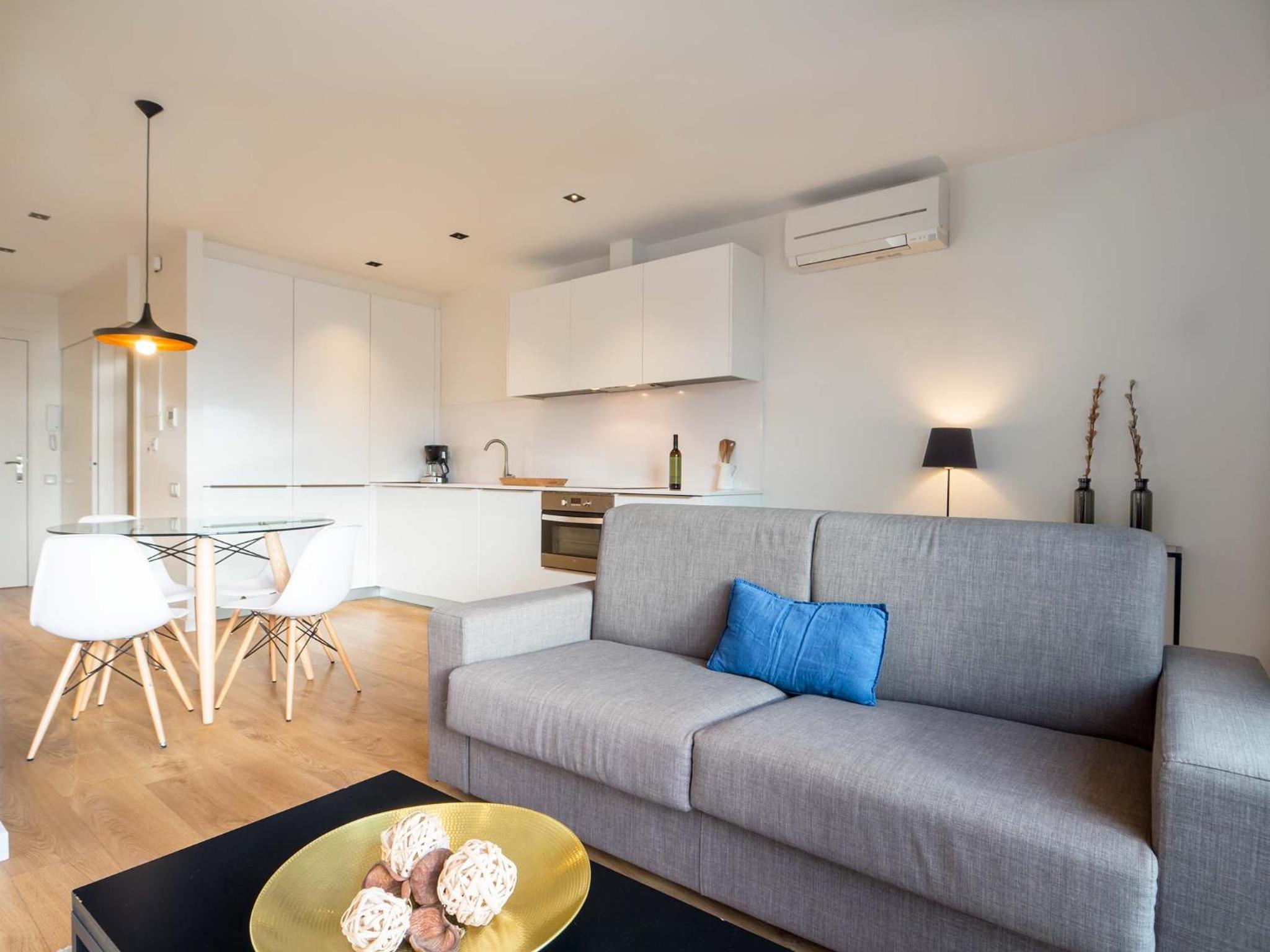 Ático de una habitación con terraza - Rambla Catalunya