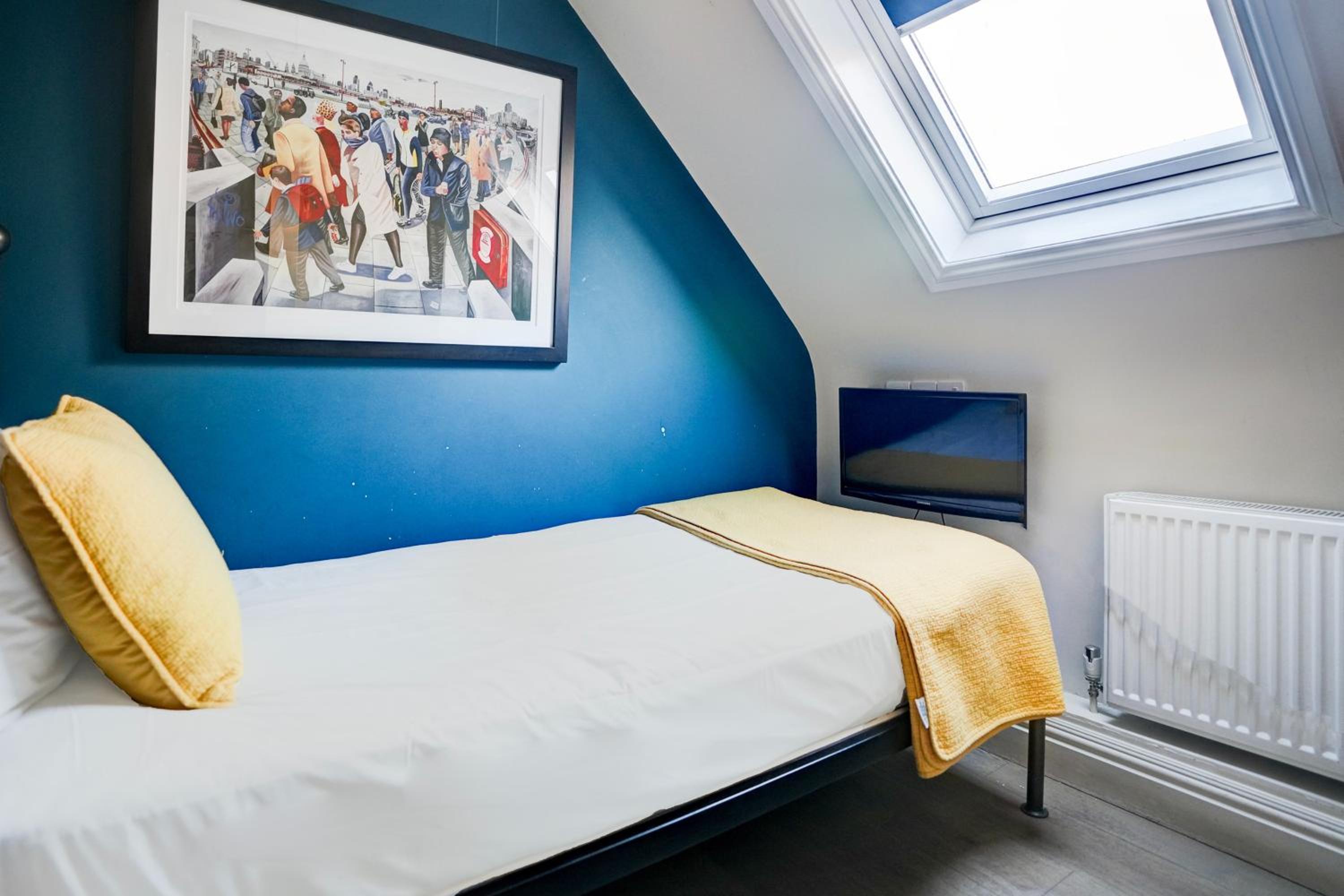 Standard Single Room