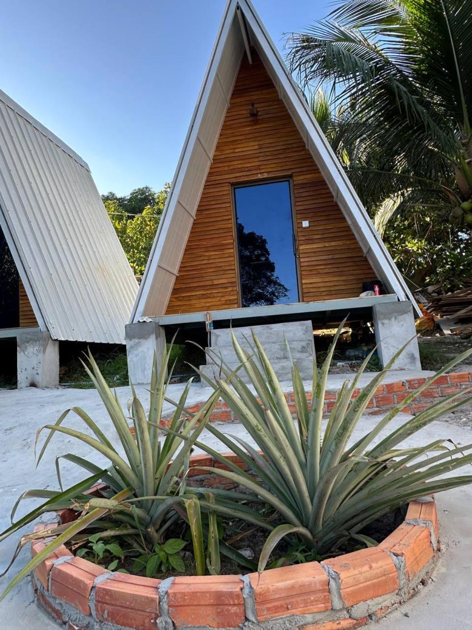 Bungalow with Fan photo 2