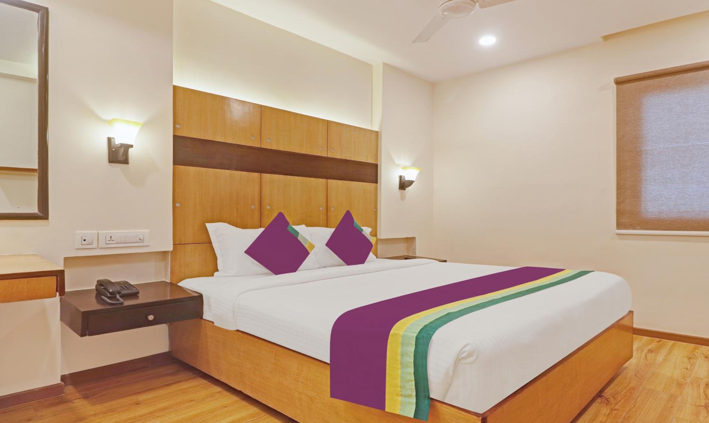 Deluxe Room - Photo 5