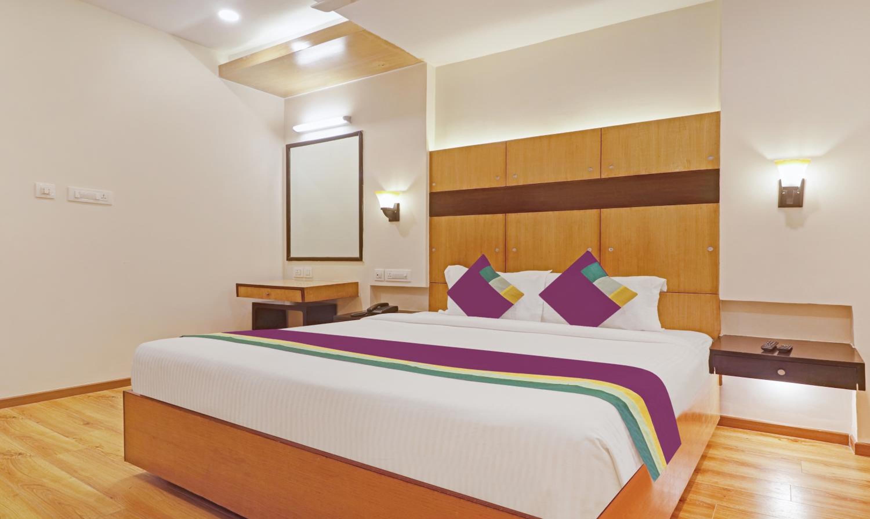 Deluxe Room - Photo 3
