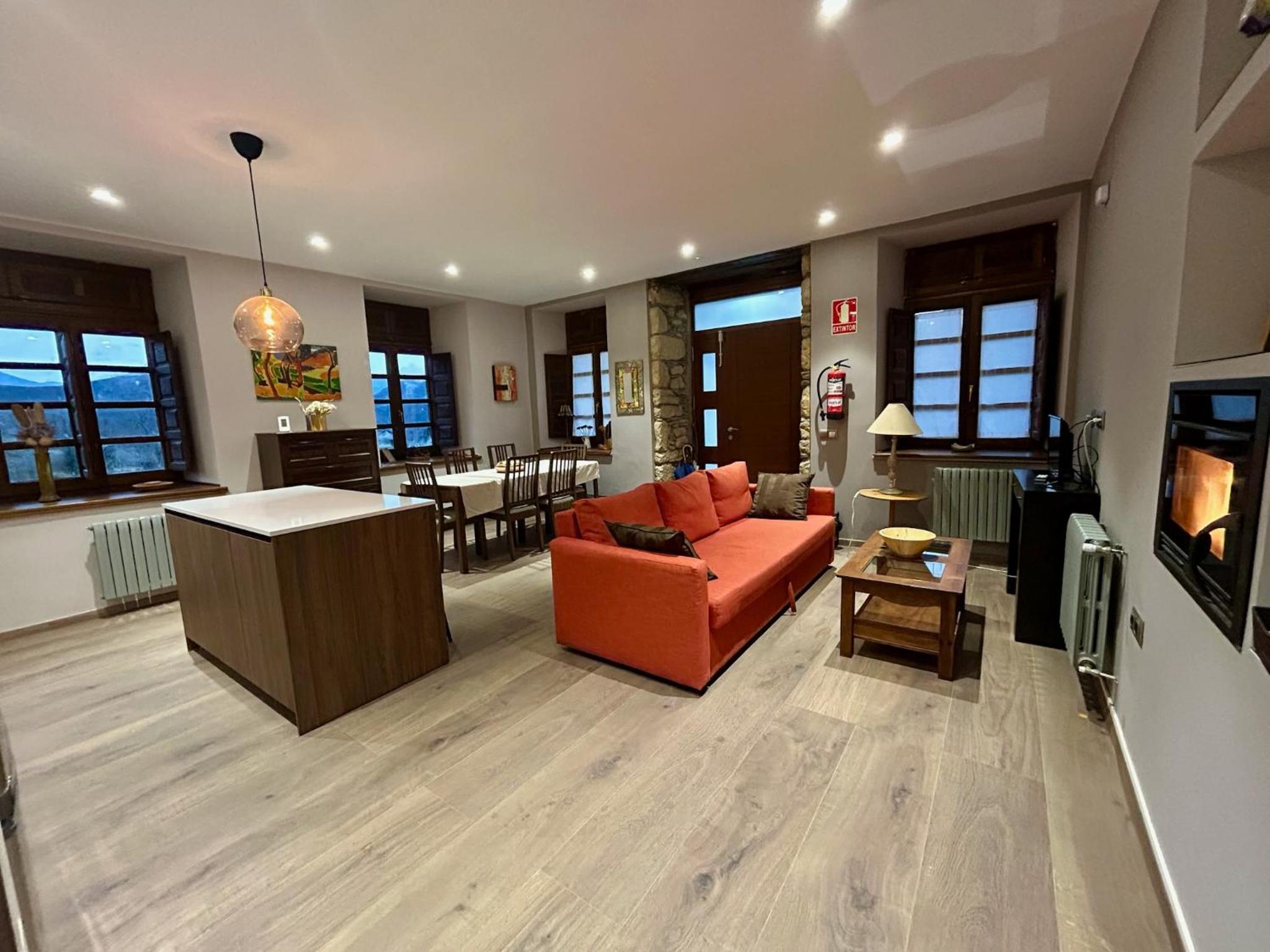Two-Bedroom Apartment with Mountain View