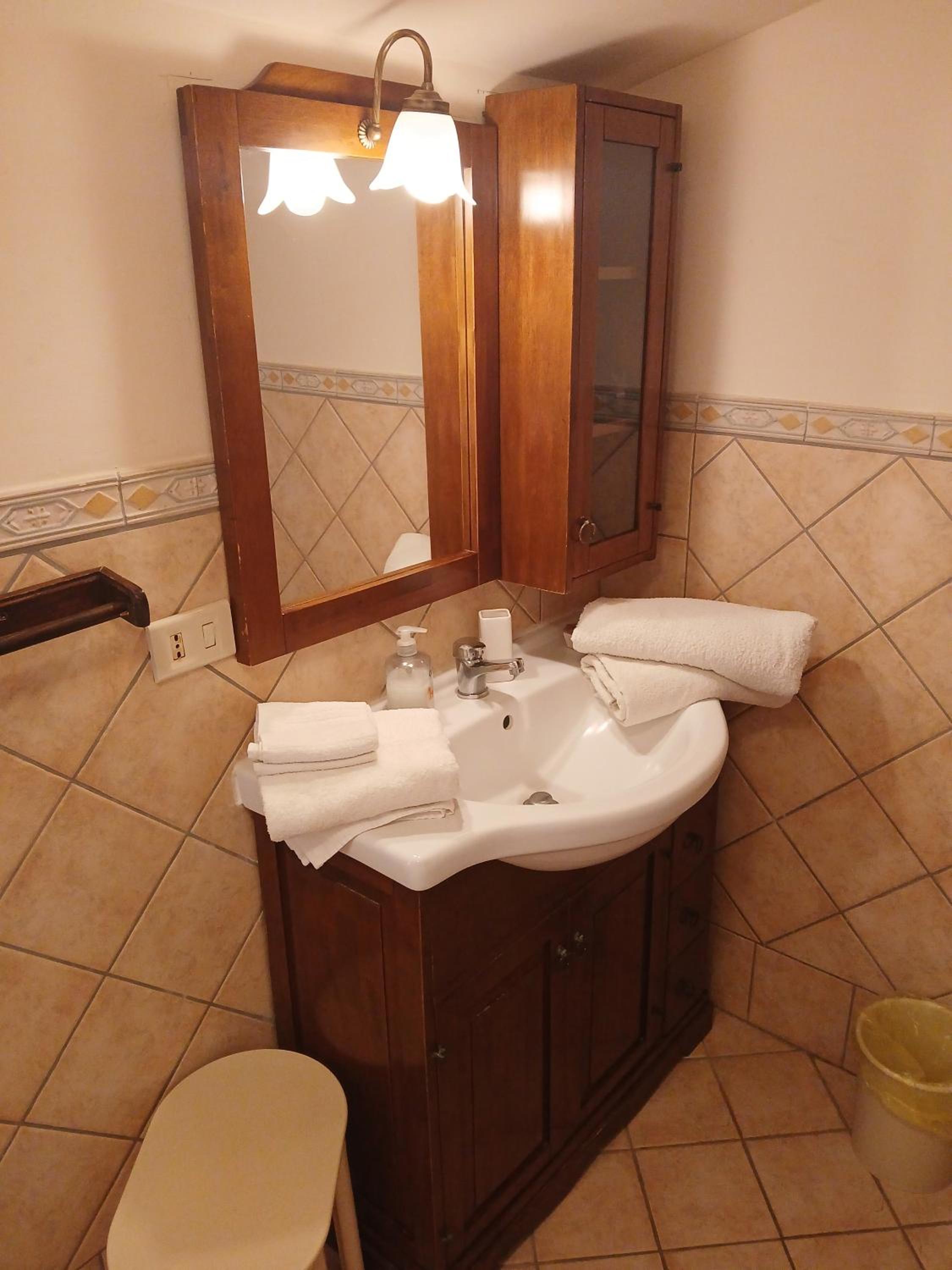 Single Room photo 3