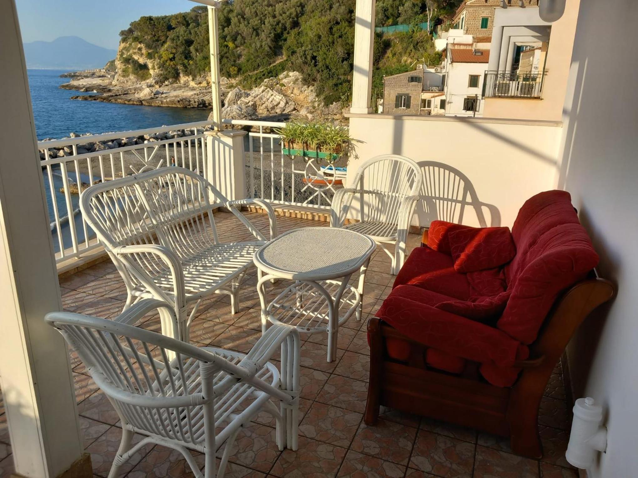 Two-Bedroom Apartment with Terrace and Sea View - Photo 7