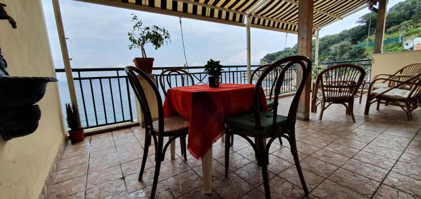 Two-Bedroom Apartment with Terrace and Sea View - Photo 8