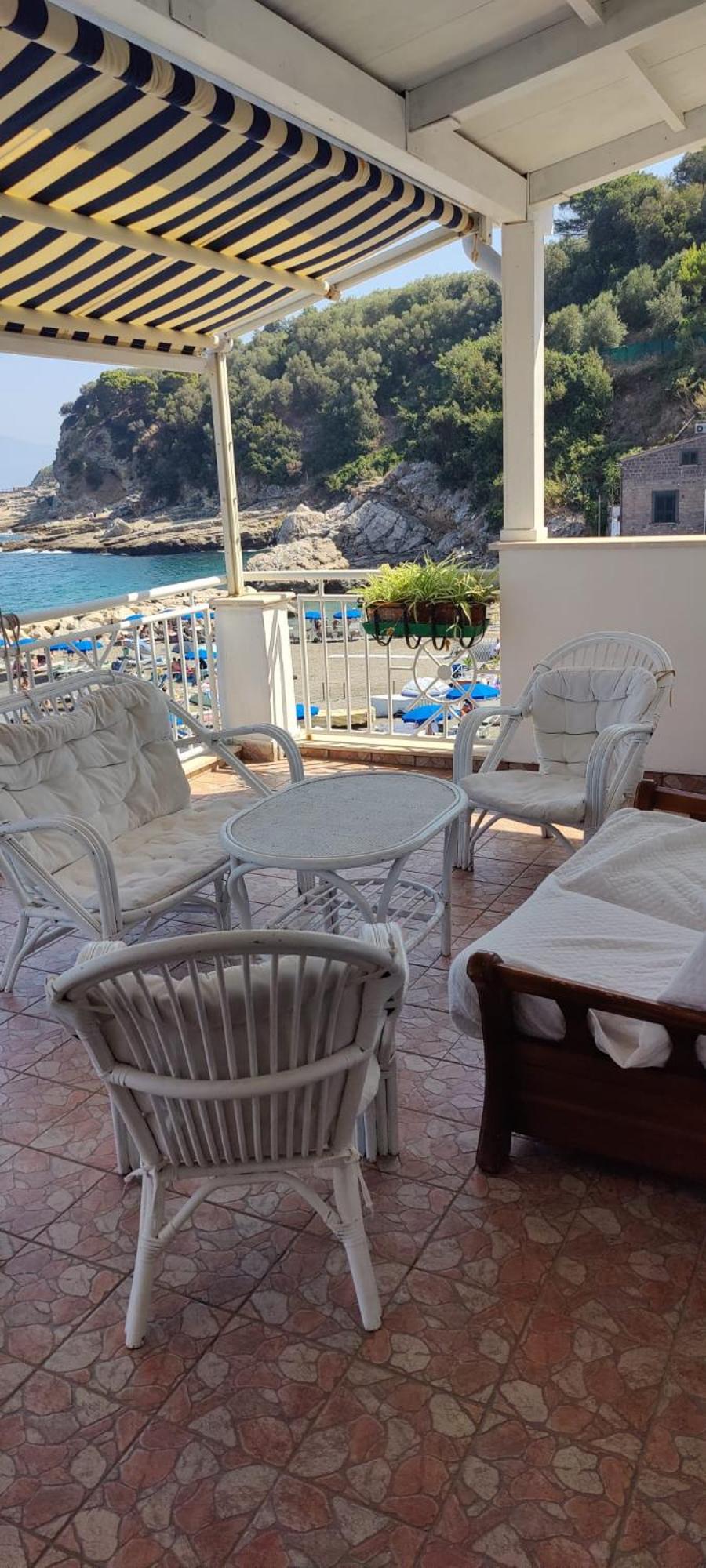 Two-Bedroom Apartment with Terrace and Sea View - Photo 3