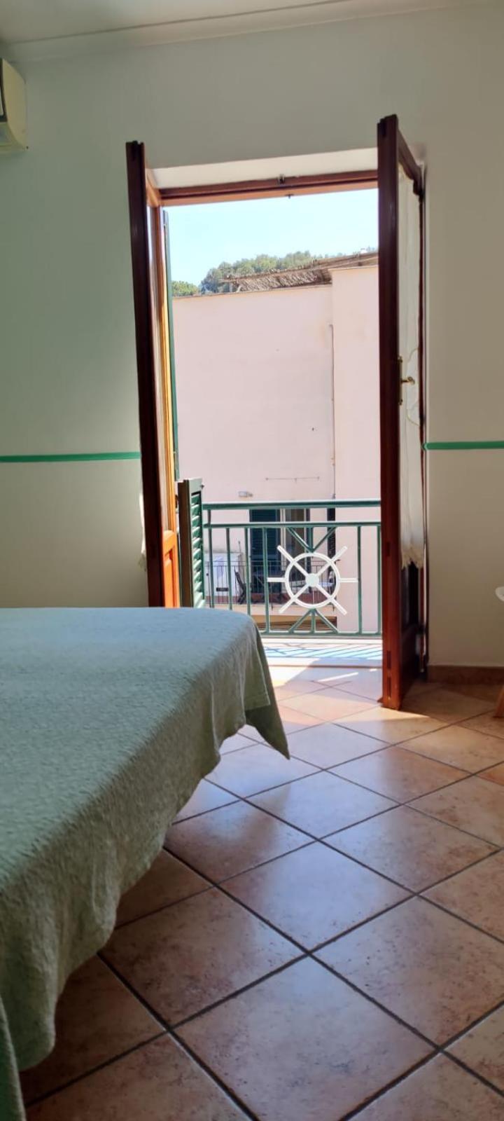 Two-Bedroom Apartment with Terrace and Sea View - Photo 11