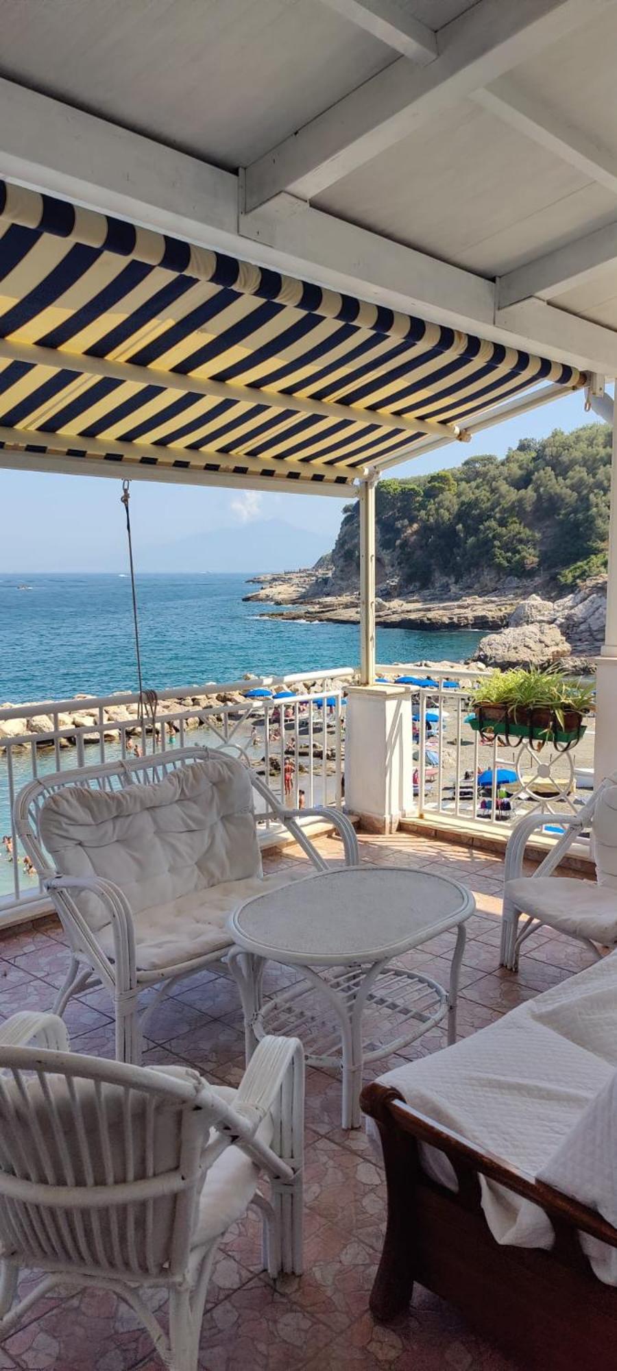 Two-Bedroom Apartment with Terrace and Sea View - Photo 5