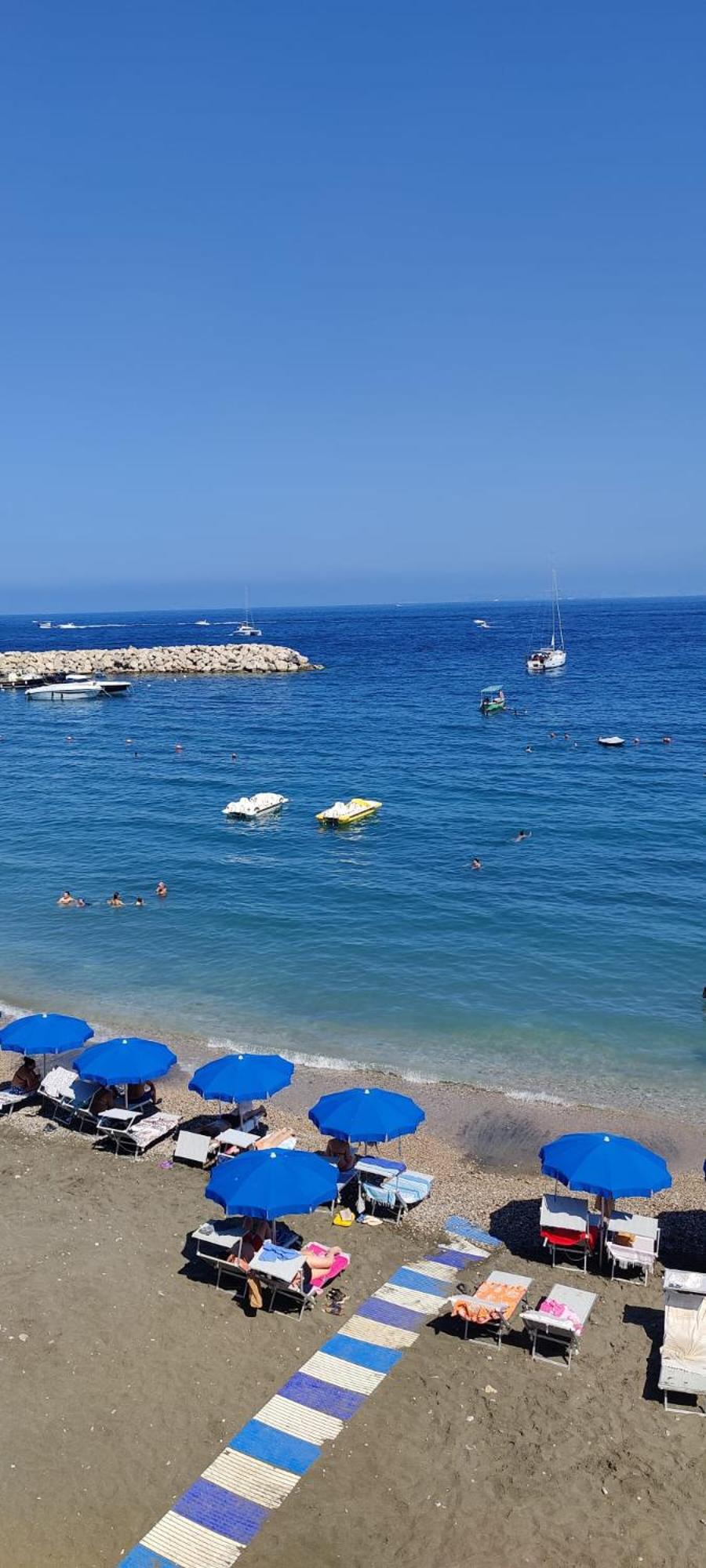 Two-Bedroom Apartment with Terrace and Sea View - Photo 16