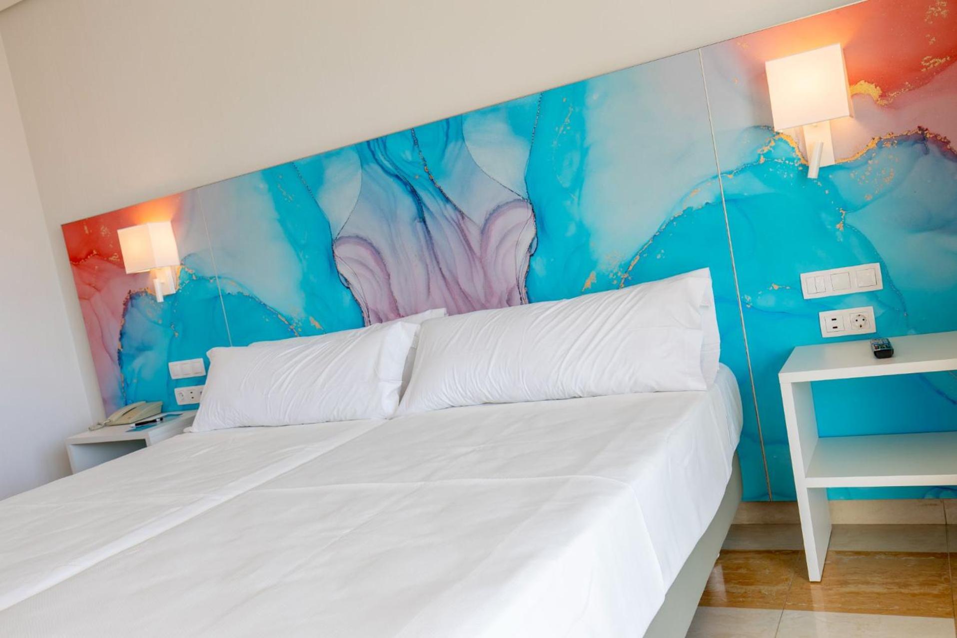 Premium Room (1 Adult)
