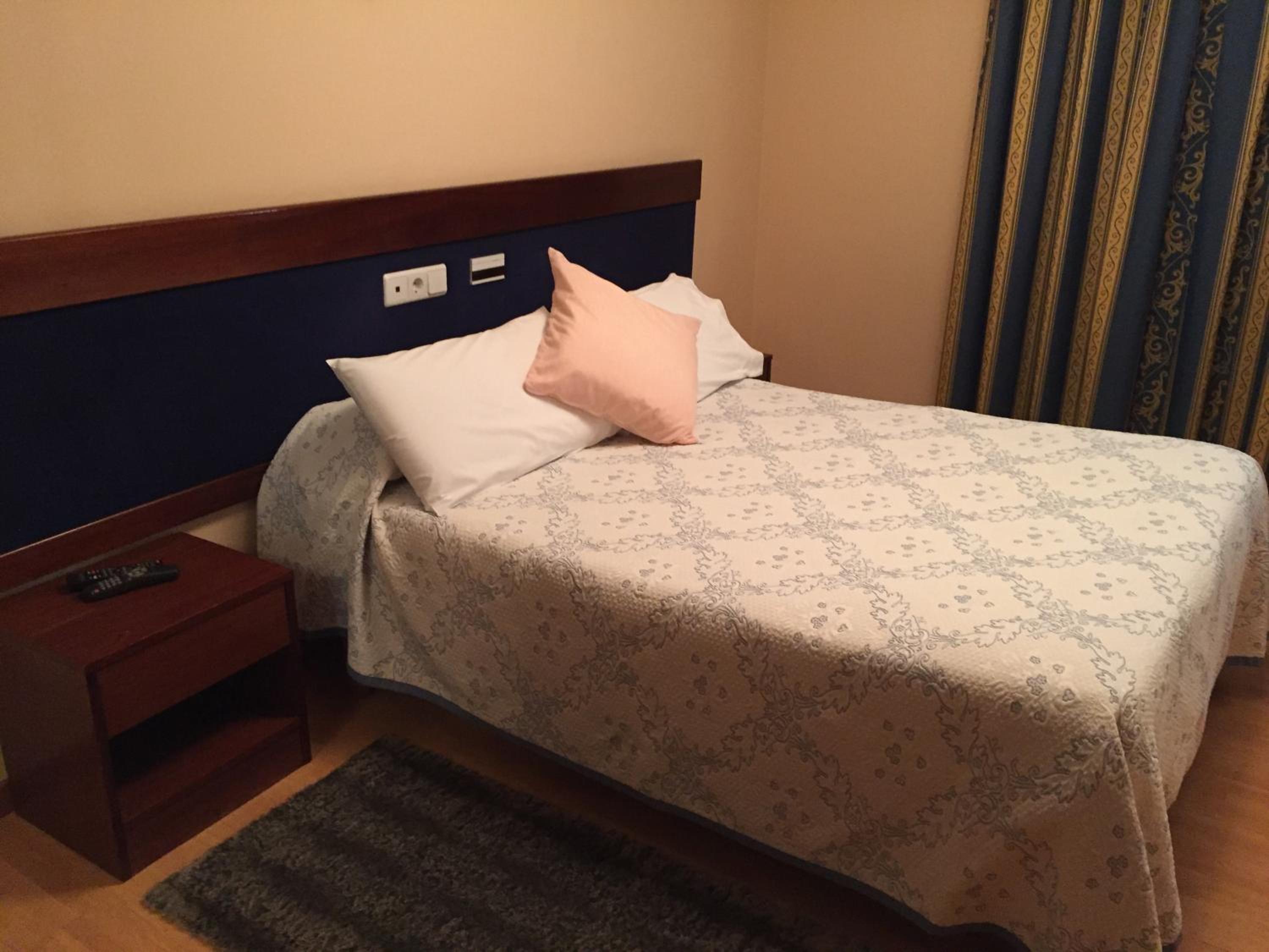 Single Room photo 3