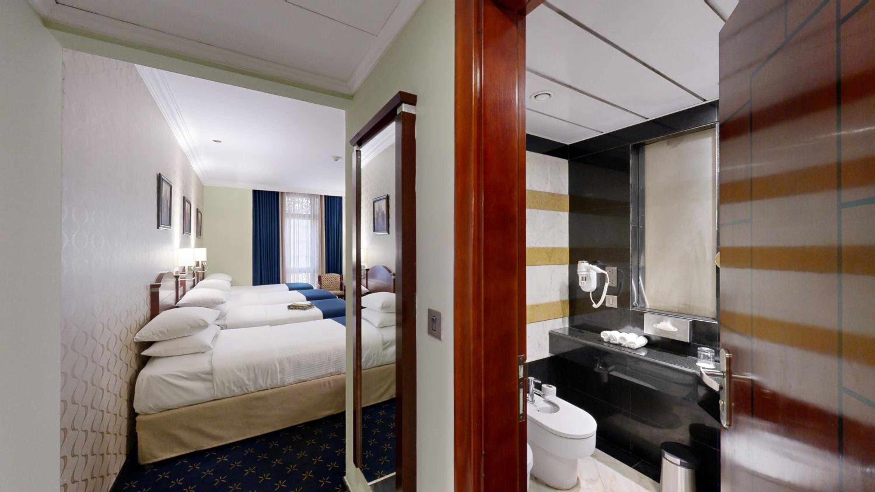 Standard Quadruple Room - Photo 1