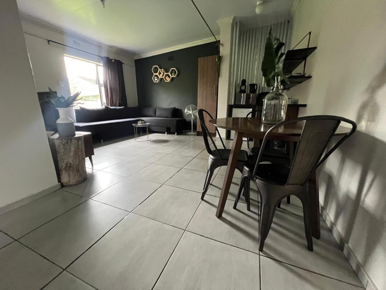 Comfort Apartment photo 3