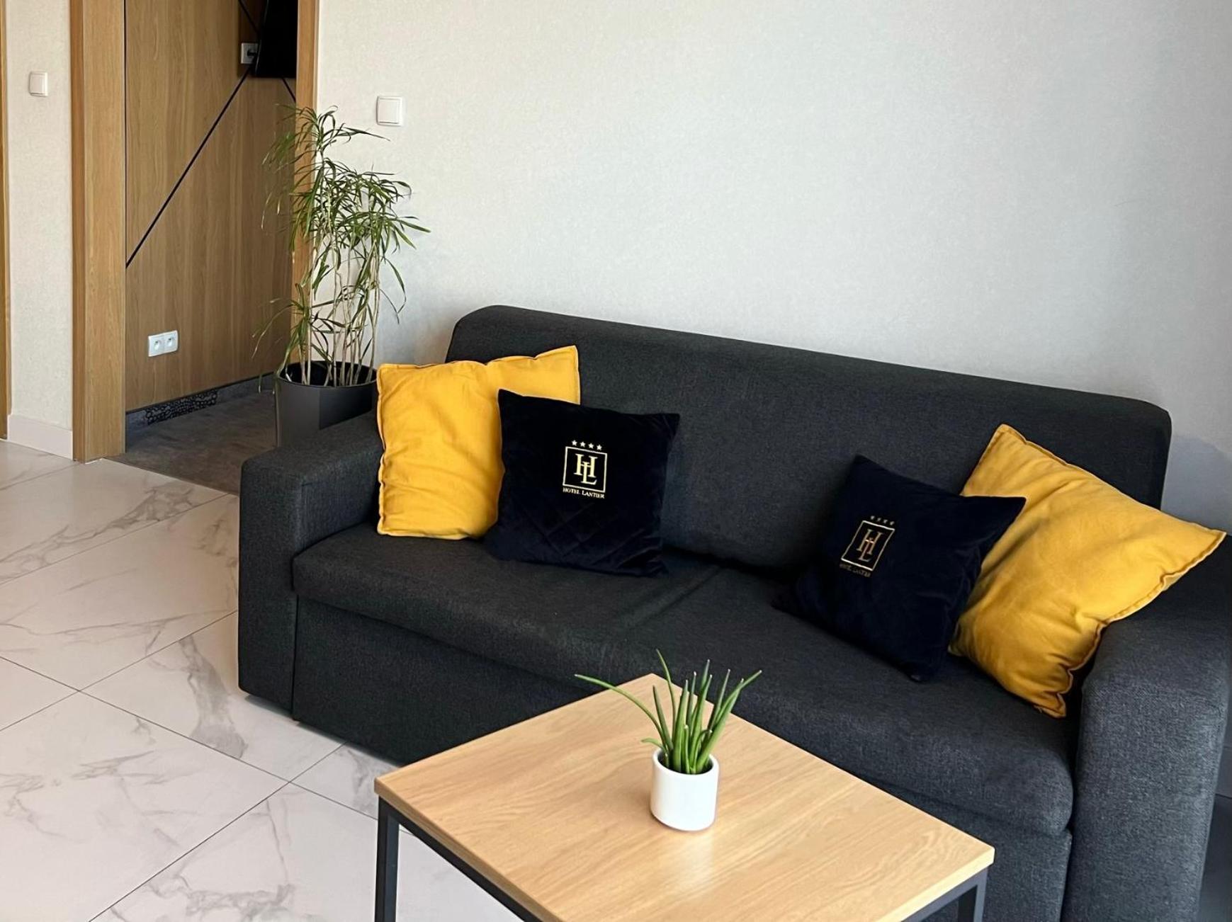 One-Bedroom Family Apartment photo 2