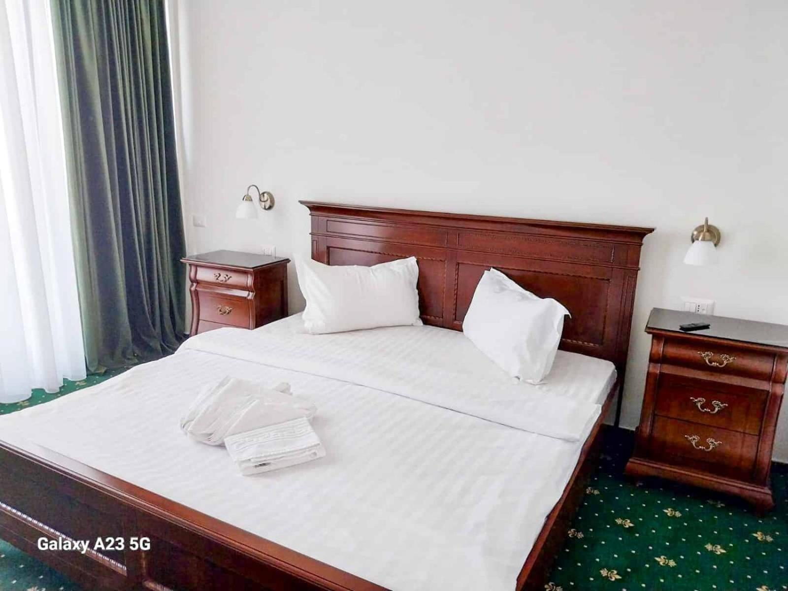 Deluxe Double Room - Photo 6