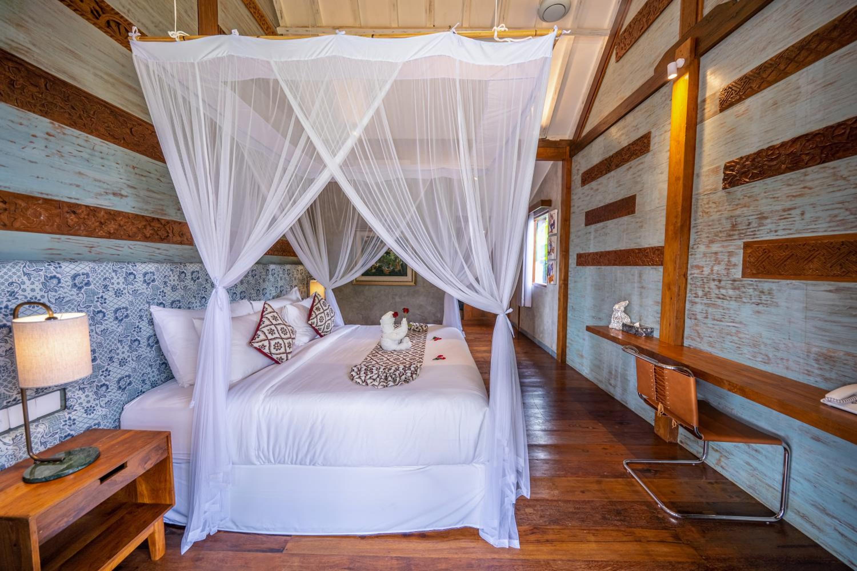 Two Bedroom Luxury Pool Villa - Photo 16