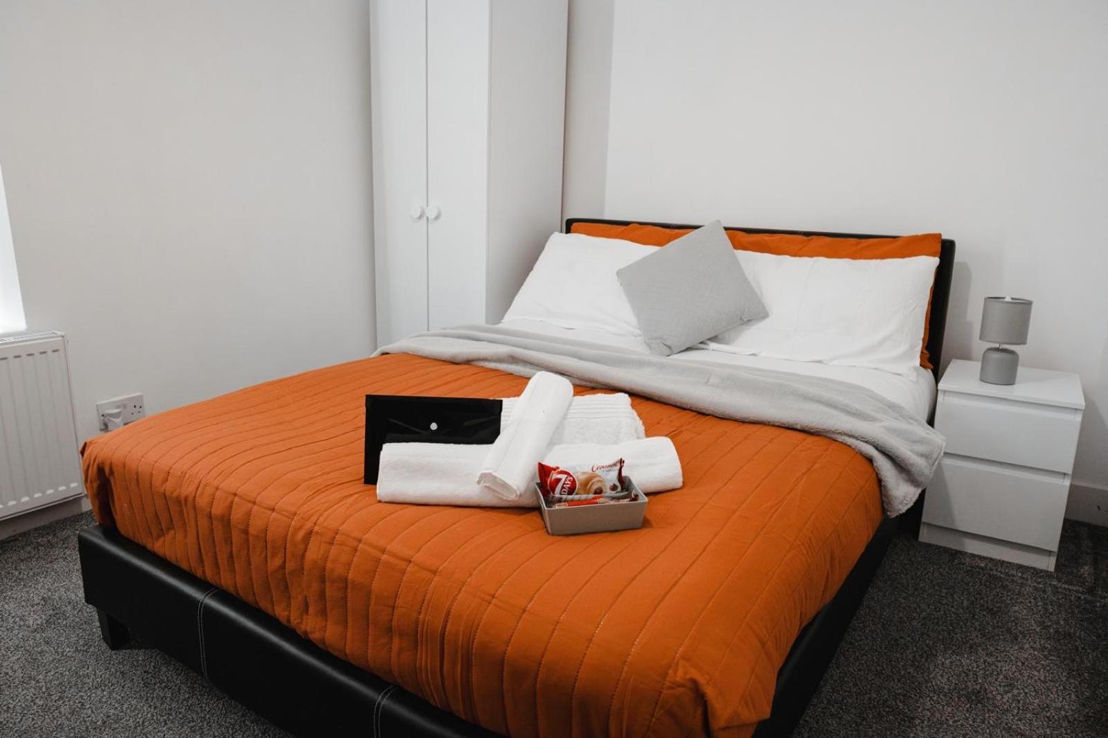Double Room With Private Bathroom photo 2