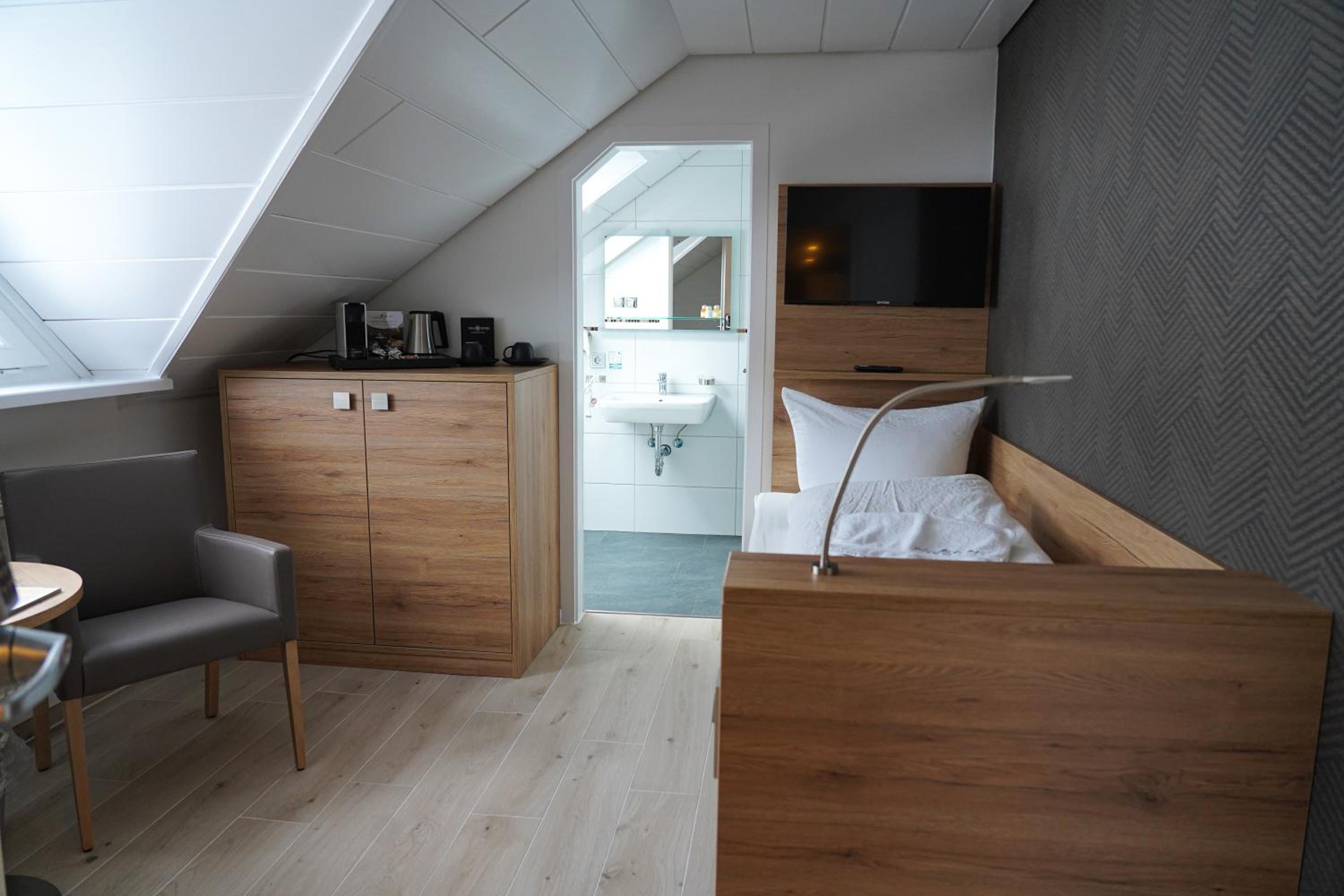 Double or Twin Room photo 3