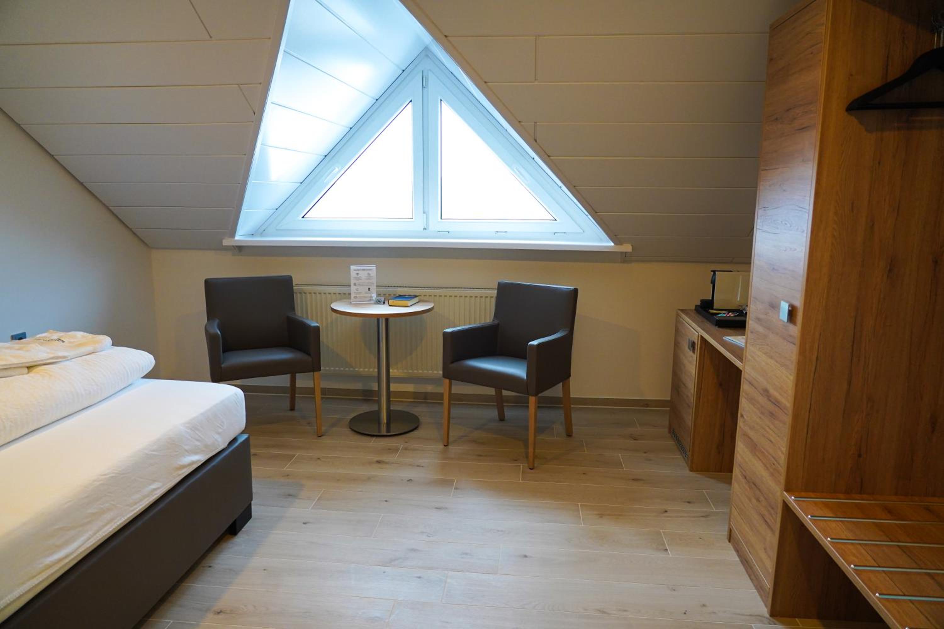 Small Double Room photo 1