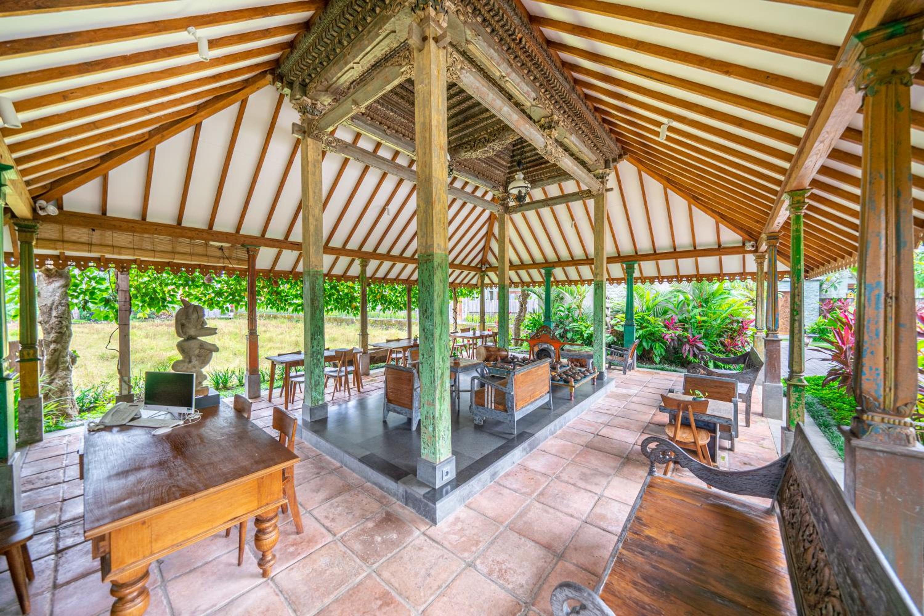 Two Bedroom Luxury Pool Villa - Photo 24