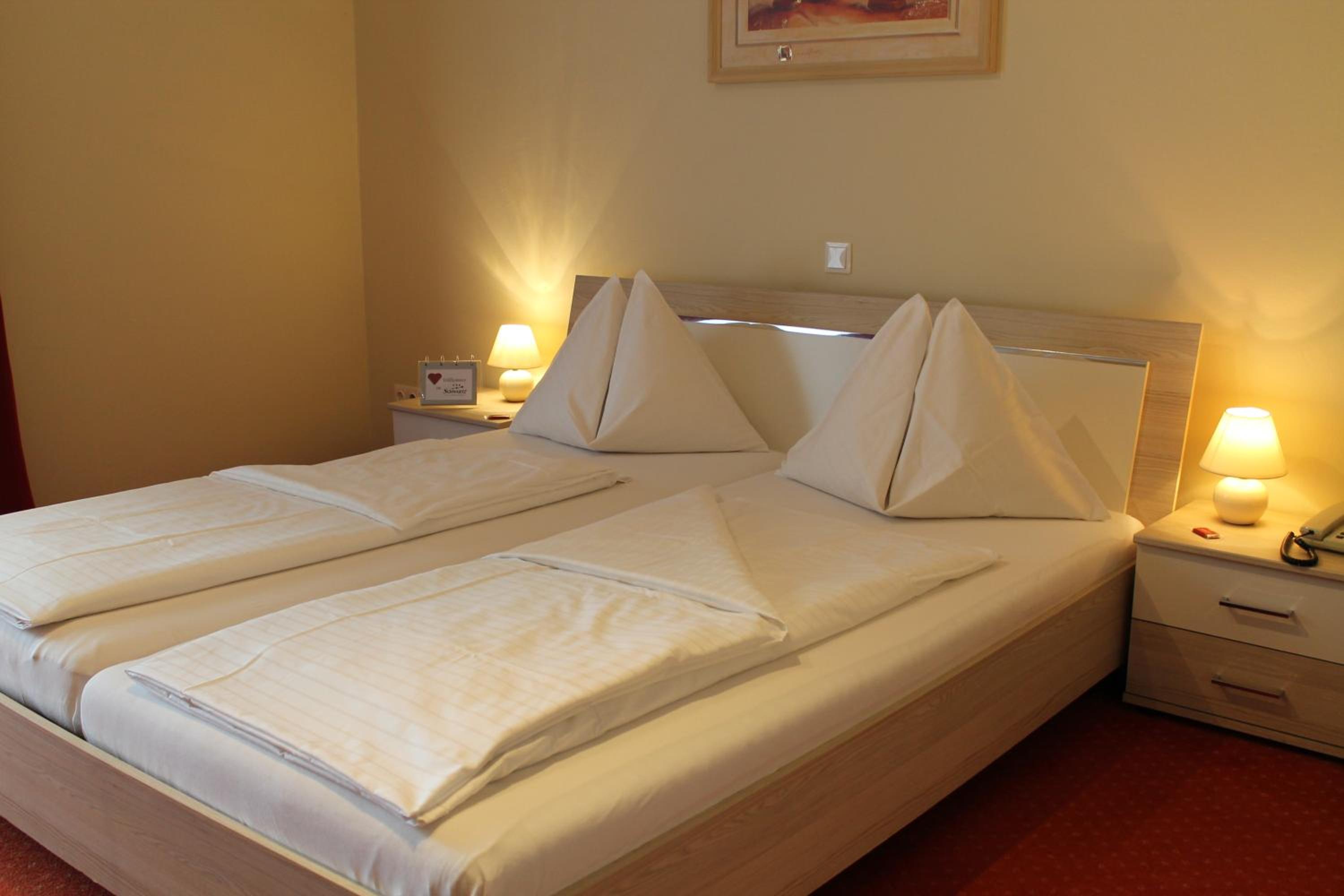 Double Room - Photo 6