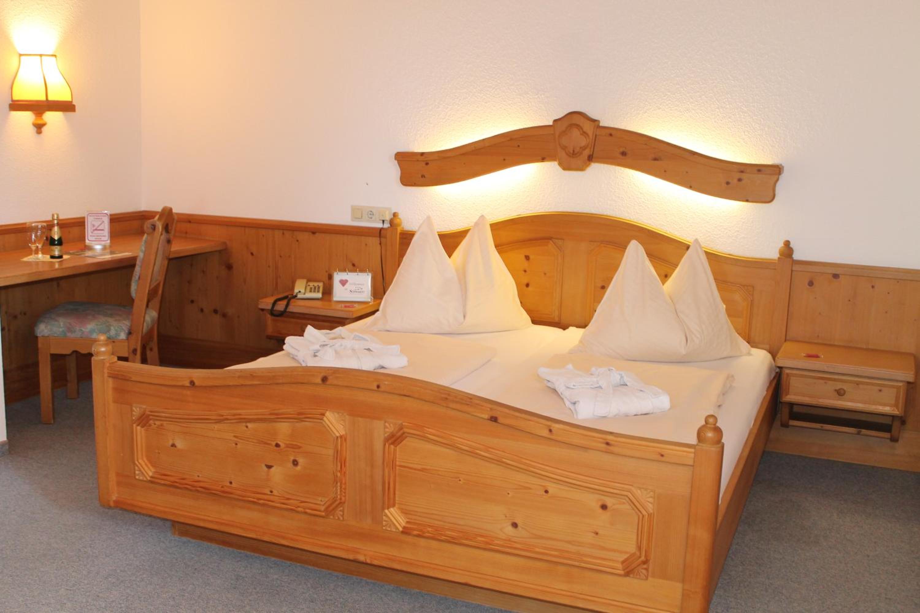 Double Room - Photo 5