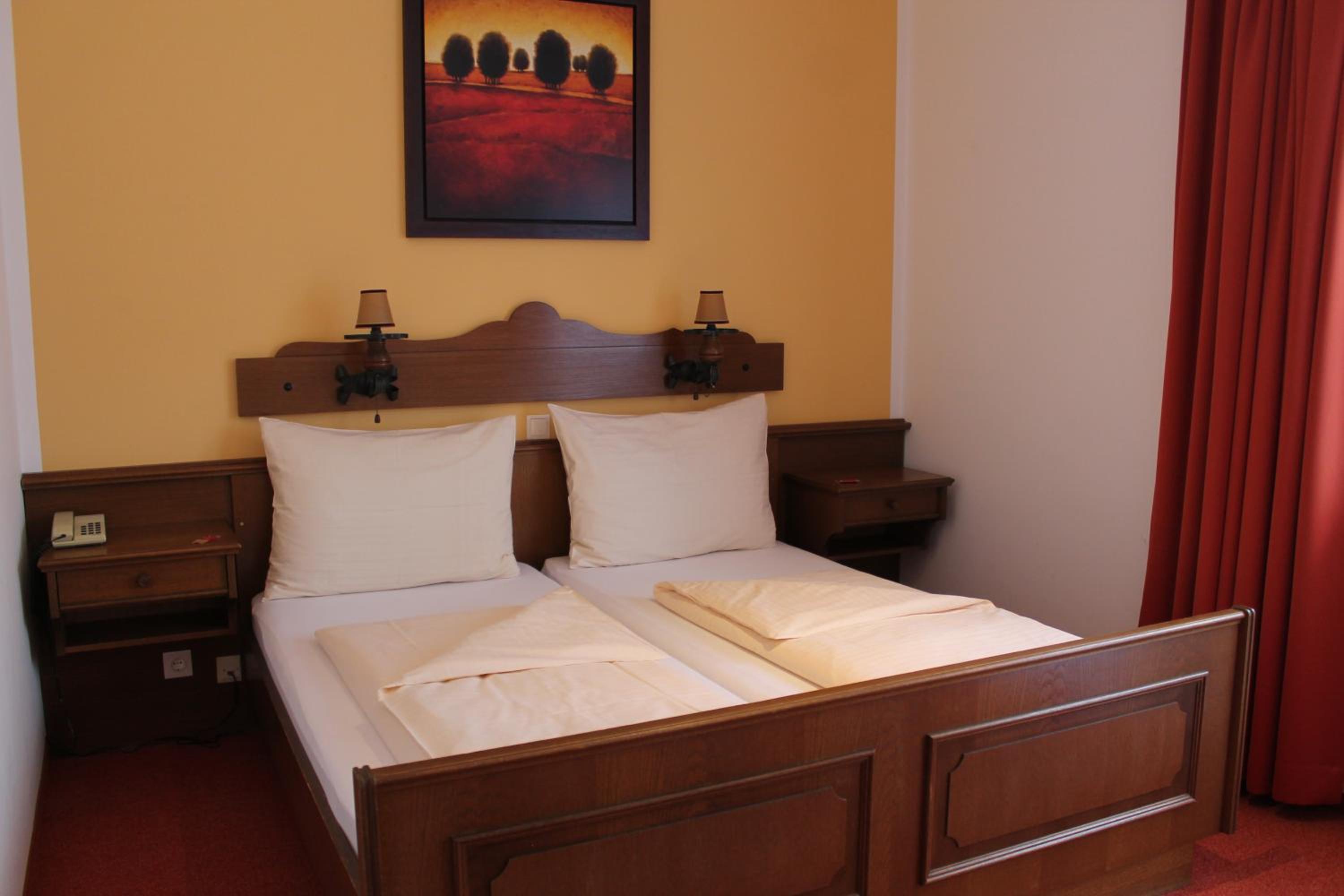Double Room - Photo 1