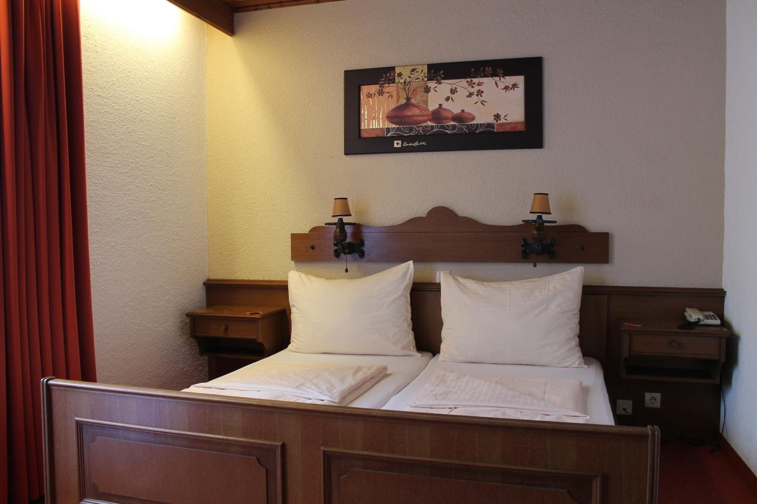 Double Room - Photo 18