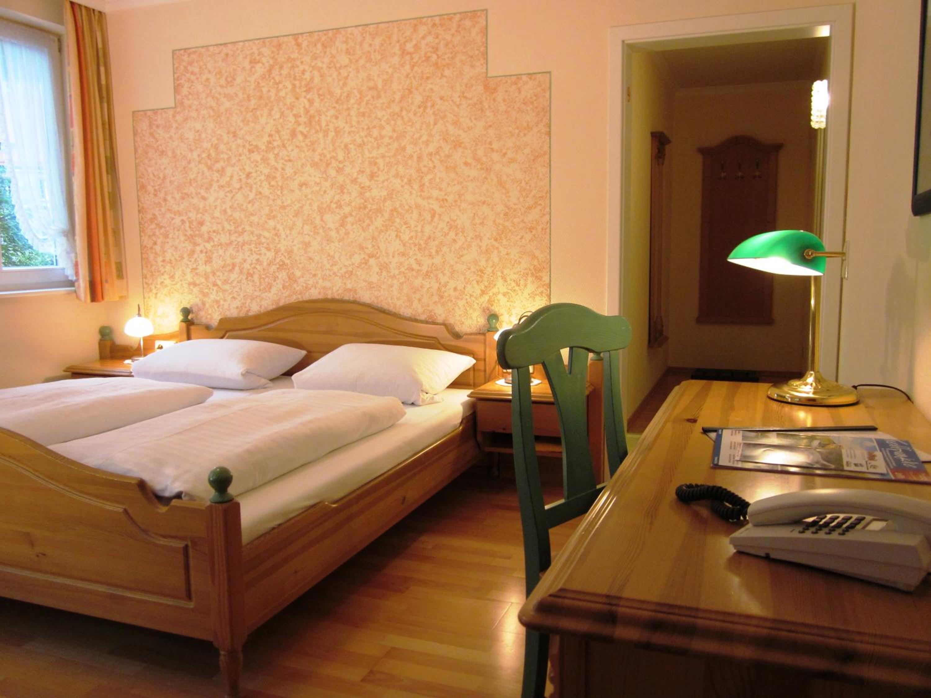 Double Room - Photo 7