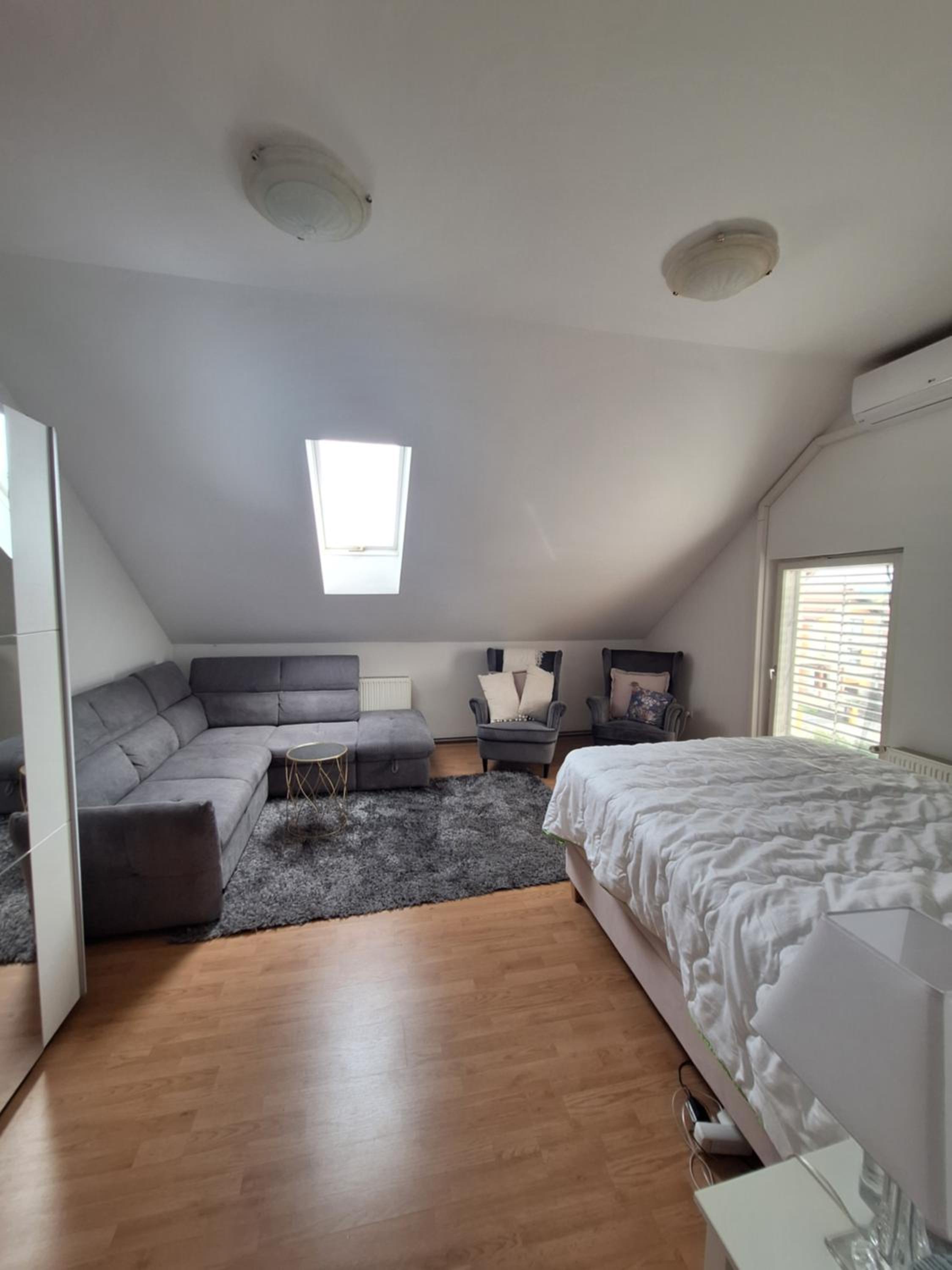 One-Bedroom Premium Apartment photo 3