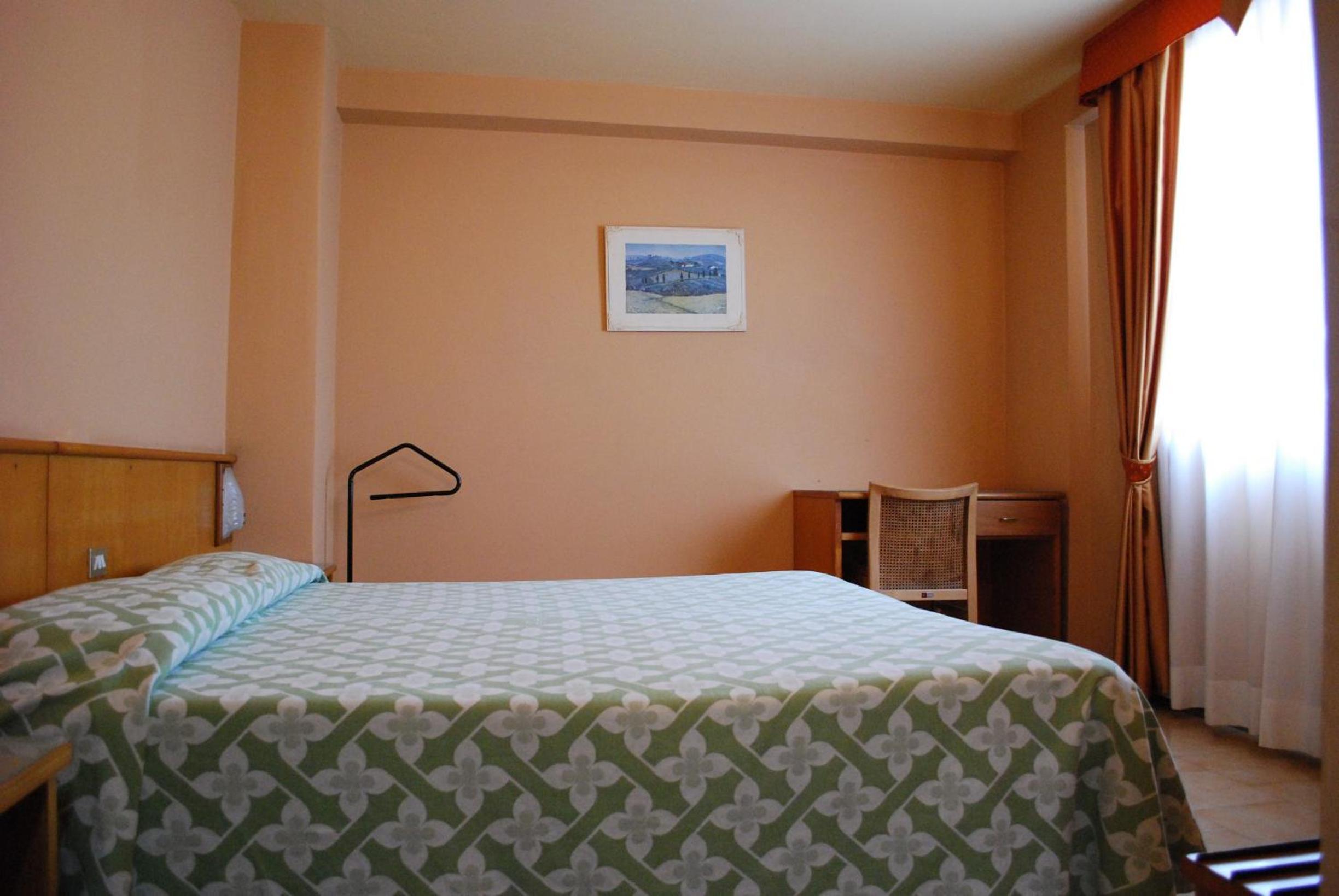 Economy Double or Twin Room - Photo 1