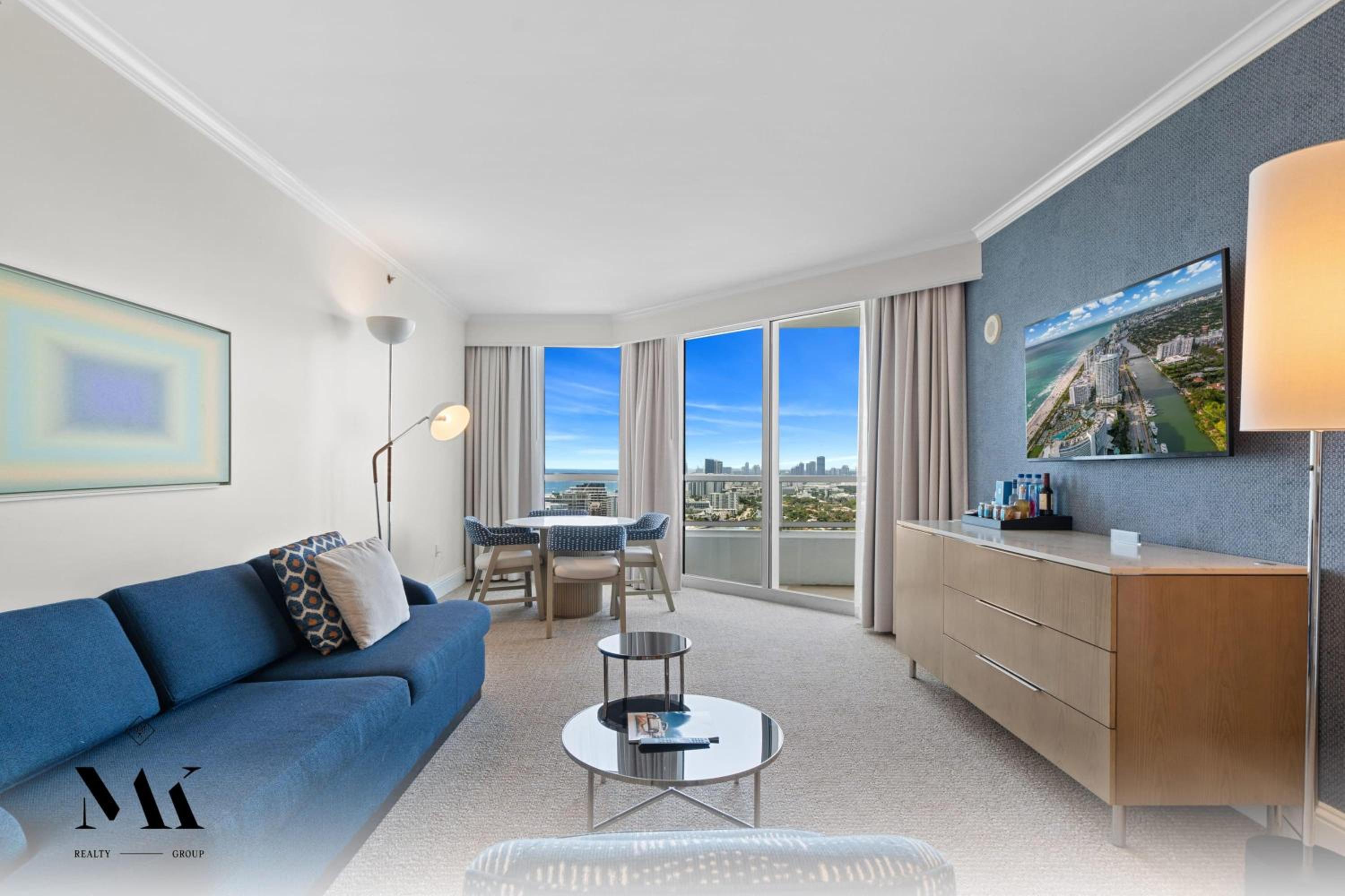 Superior One-Bedroom Suite with City View