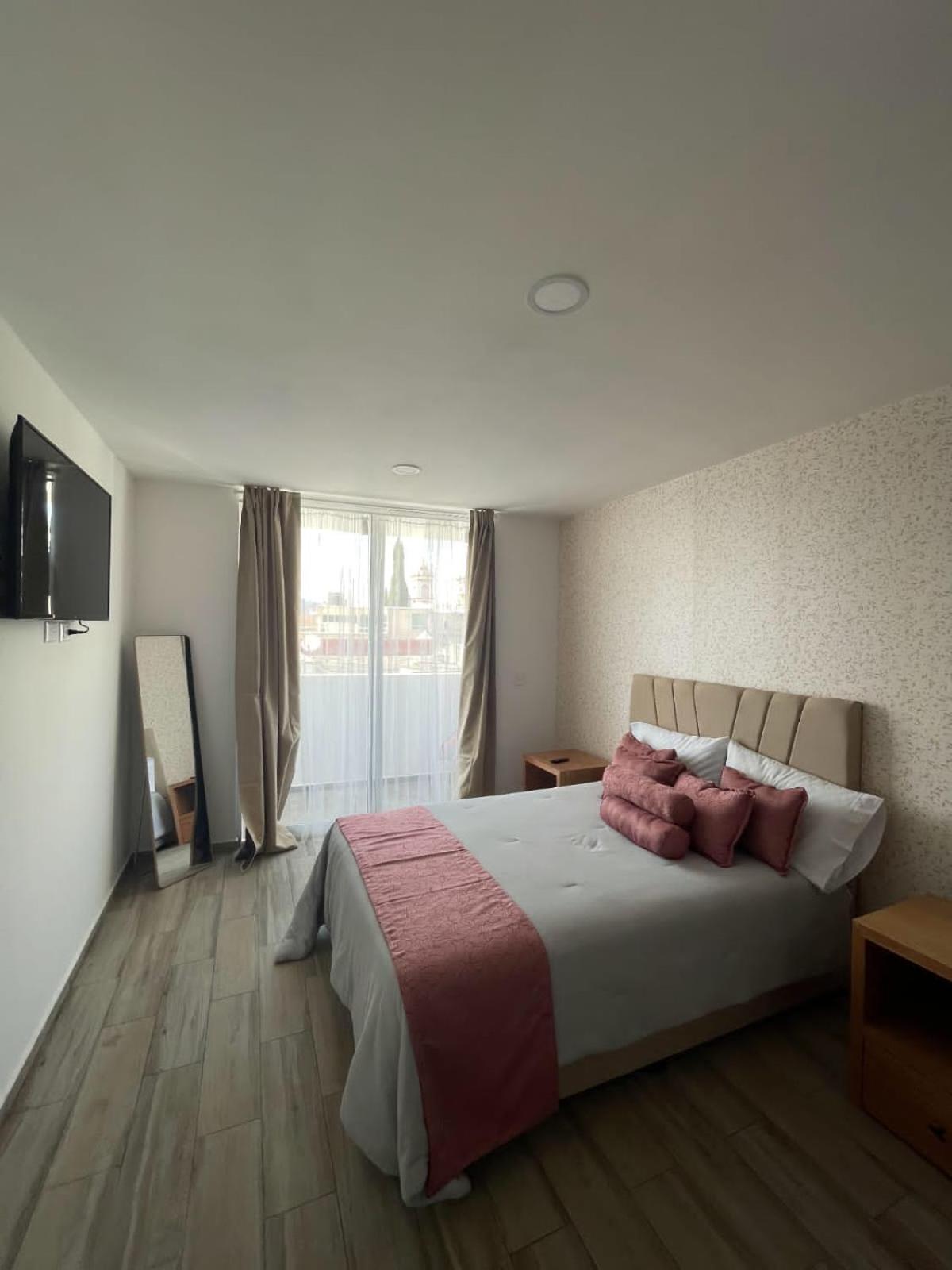 Deluxe Apartment - Photo 2