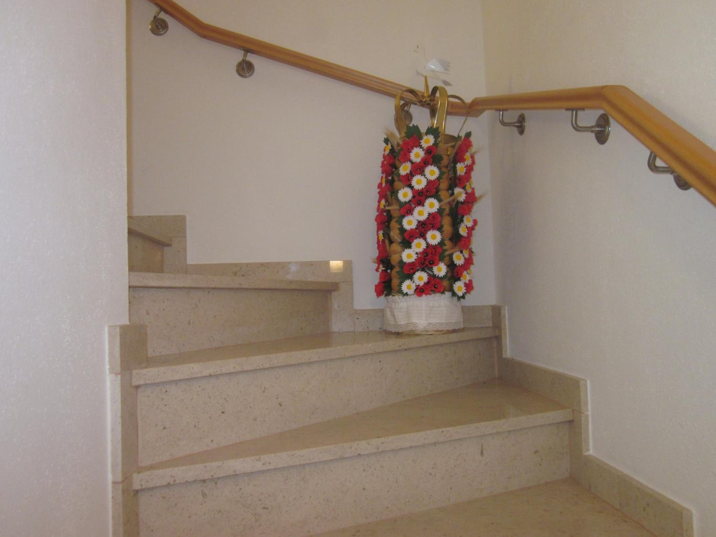 One-Bedroom House - Photo 8