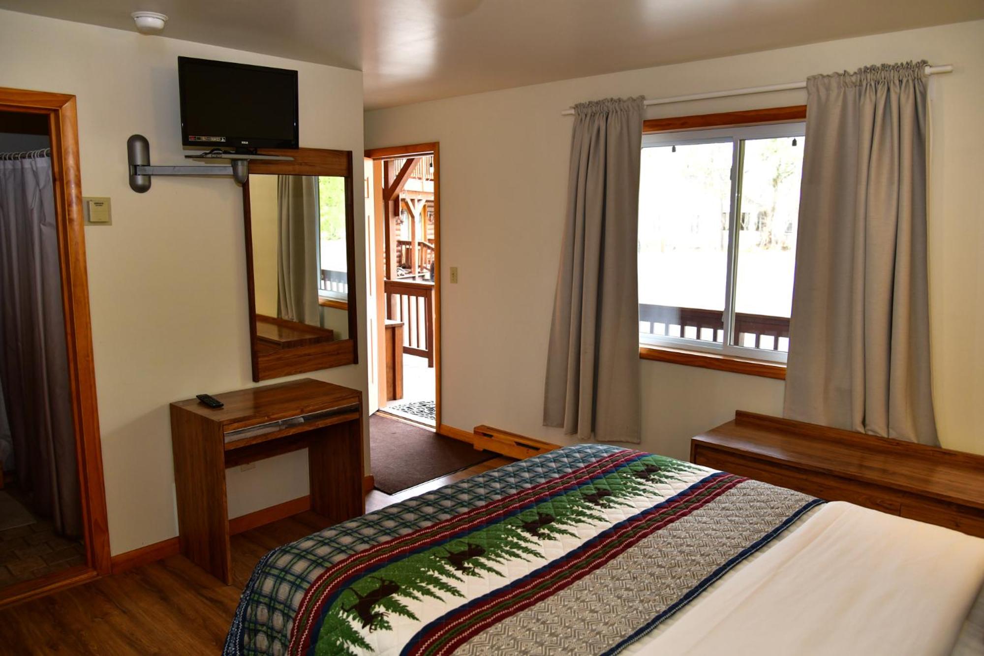 Deluxe Queen Room photo 2
